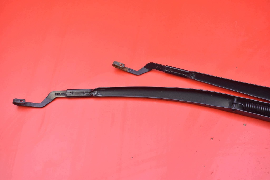 wiper arm front EU KIA CEED 3 III 18-21