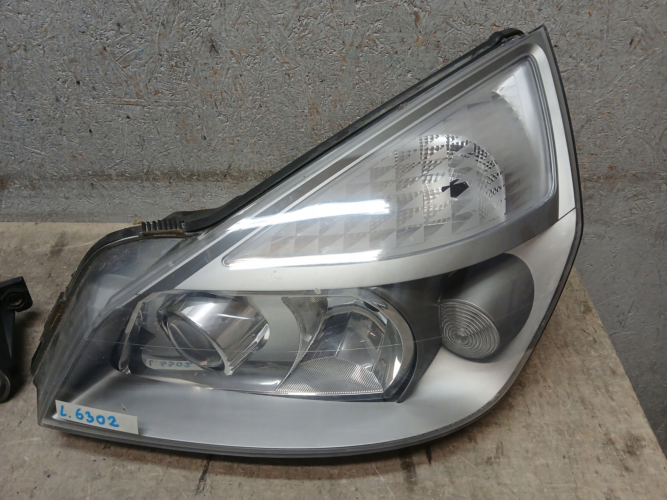light lights front right RENAULT ESPACE IV 4 XENON 02- 8200027144G