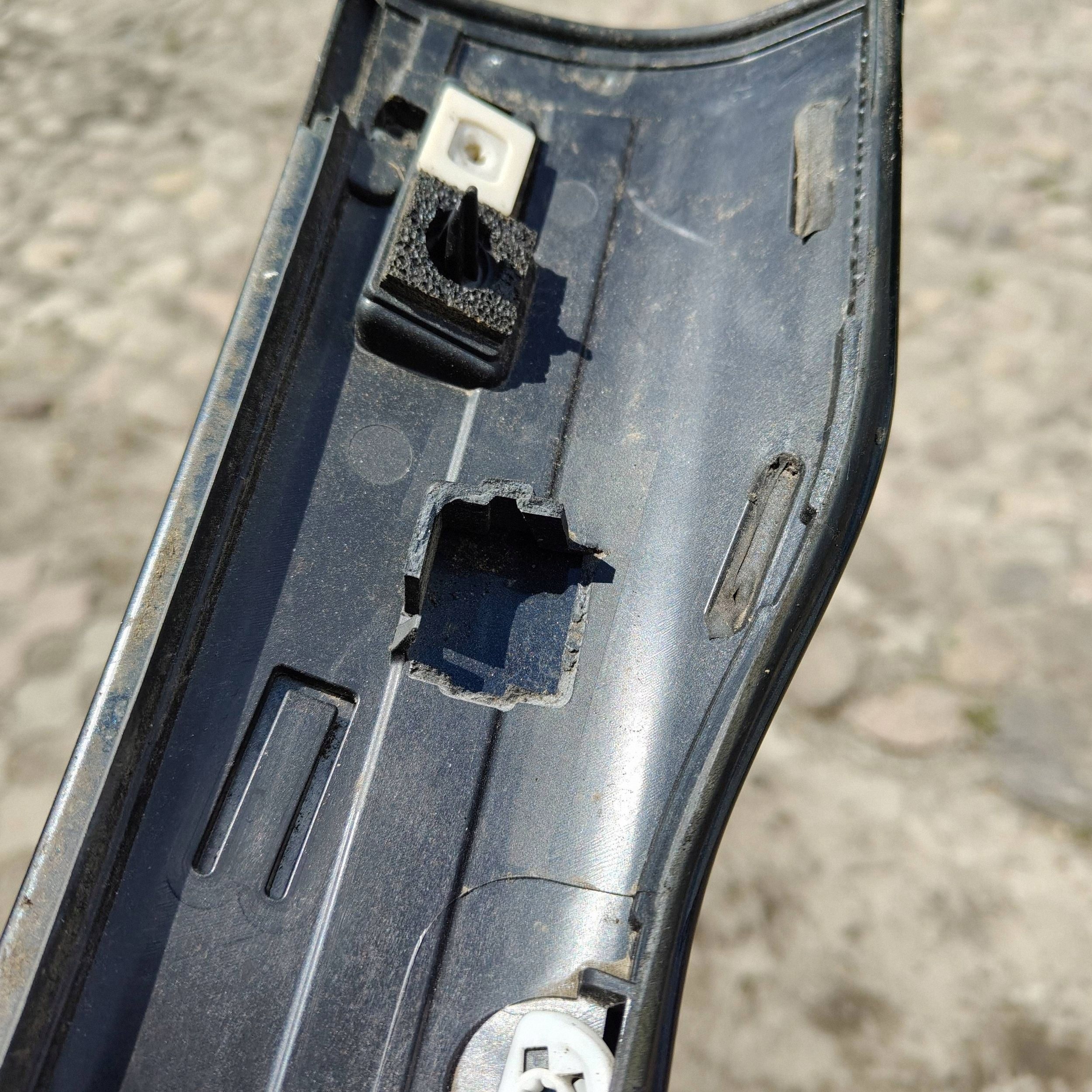 Opel Zafira C cover slupka A left side 452053287