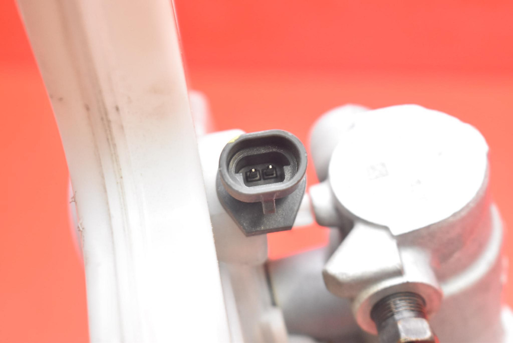 servo Servofreno EU 1045523-00-C TESLA MODEL X 90D 525 KM 15-21