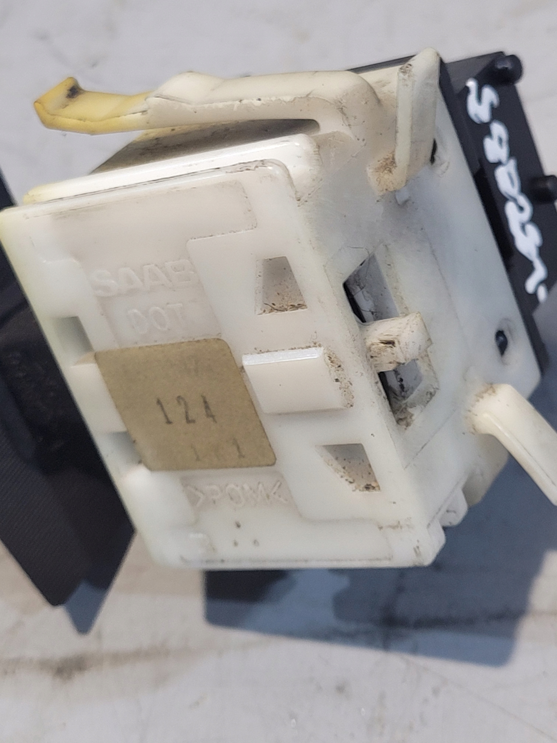 Bouton Indicateurs de direction OE 173610 SAAB 9-3 et 98-02r. EU