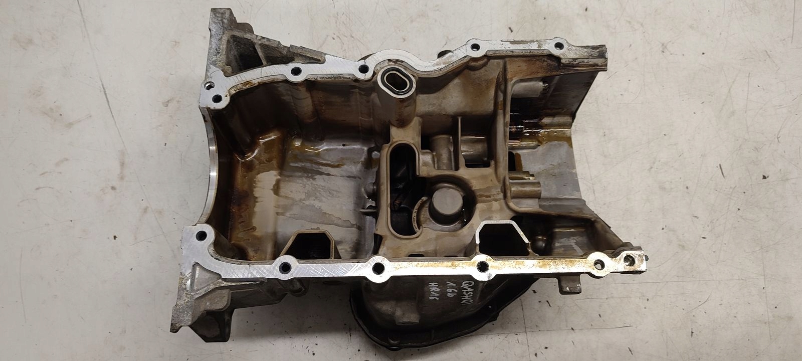 Ölwanne Nissan Qashqai 1,6B HR16