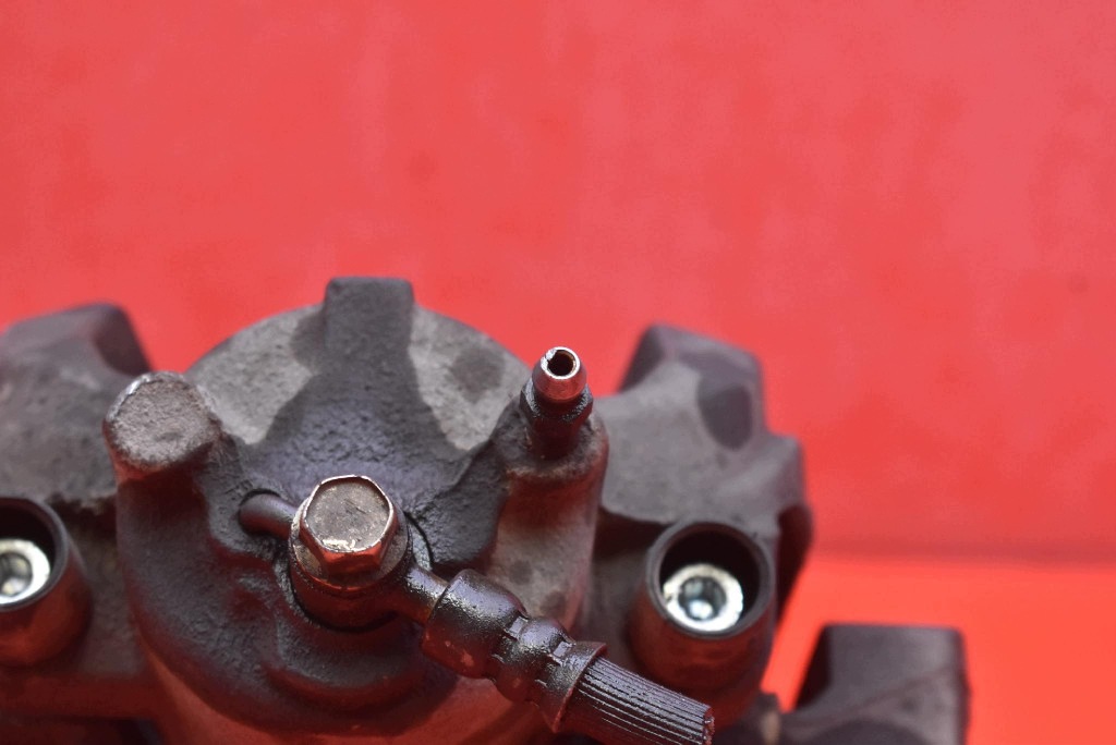 caliper brake right front DG9C-2B294-BA FORD MONDEO MK5 2.0 TDCI 180 KM