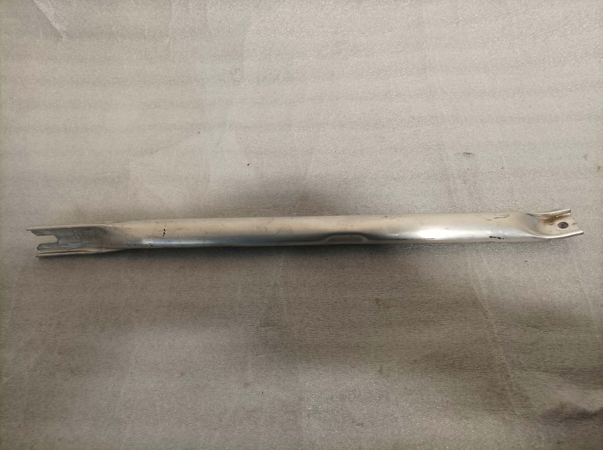 BMW X7 G07 ŁĄCZNIK GNIAZDA AMORTYZATORA LEWY TYŁ