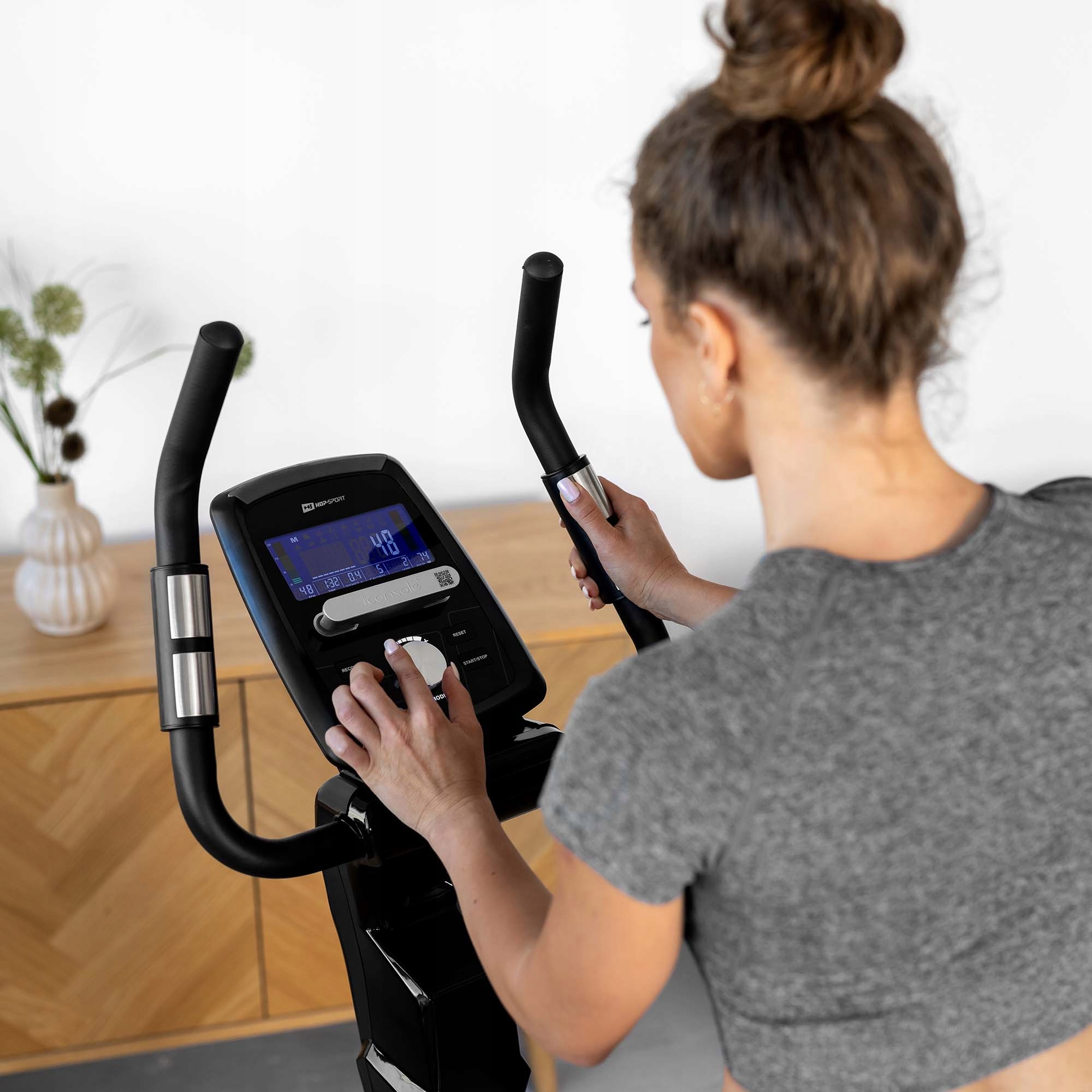 Rower treningowy elektryczny magnetyczny z aplikacjami i bluetooth Rodzaj elektromagnetyczny