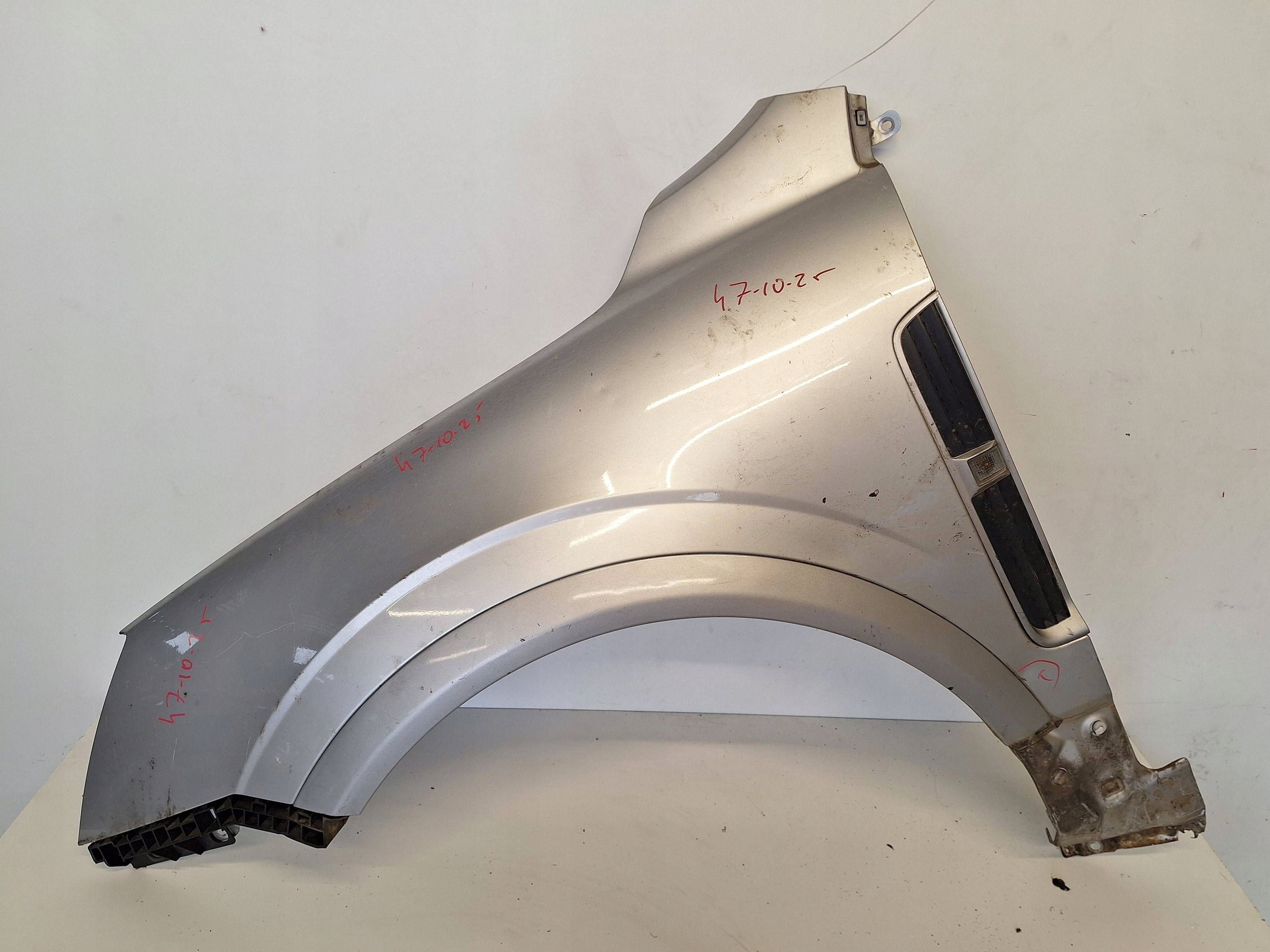 OPEL ANTARA LIFT 2010-2015 blatník levý