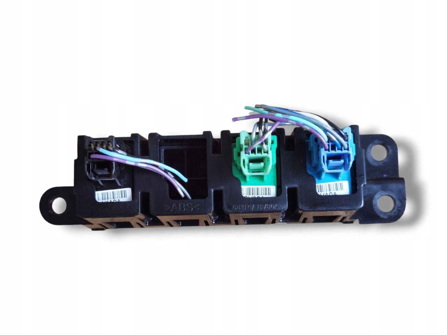 Panel switch Nissan Juke F15 facelift 2016 681RVBV80A