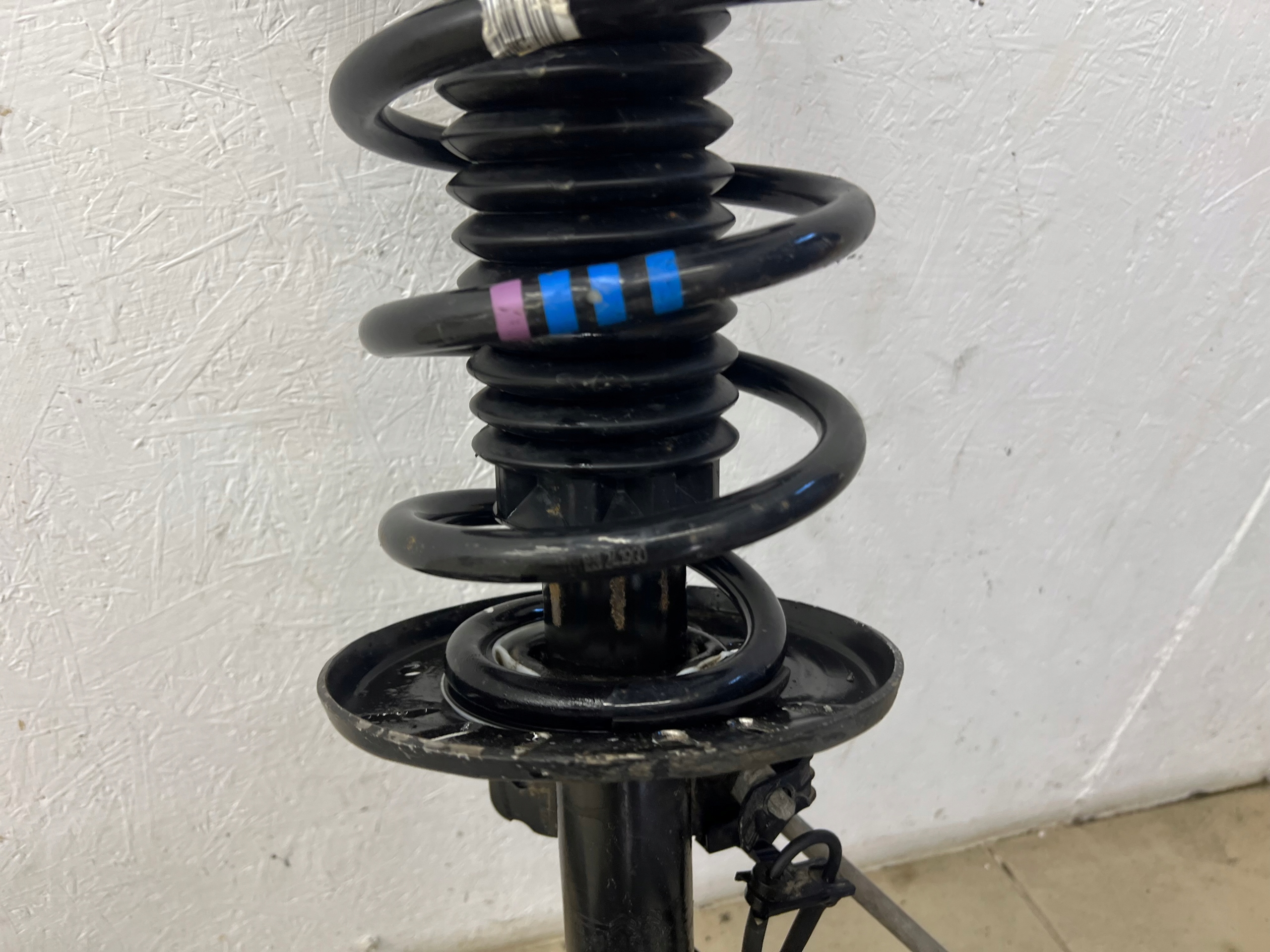 shock absorber swing left front JUMPY EXPERT III VIVARO C 1.5 BLUHDI 20R