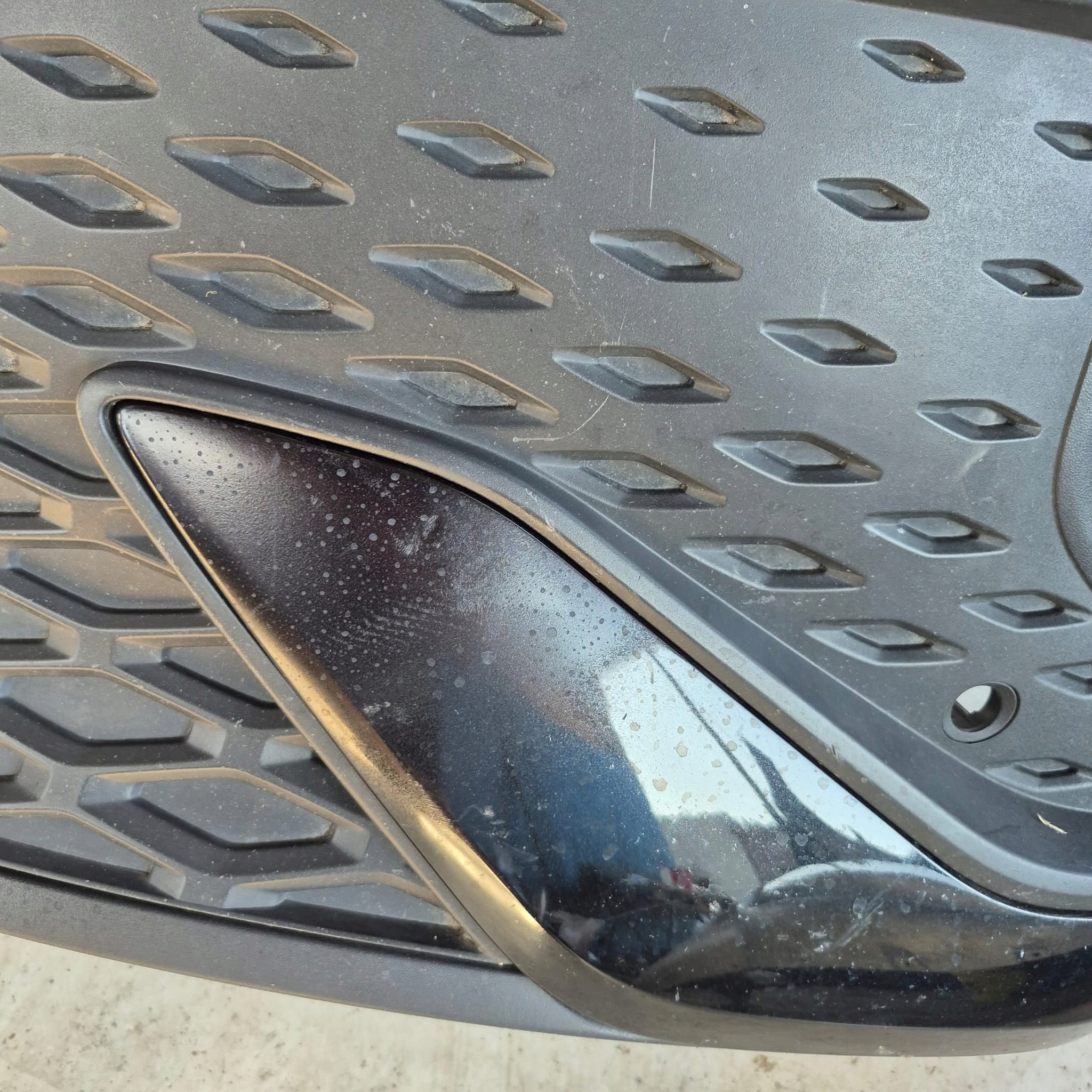 VW ID5 ID.5 11E 21-> bumper front front PDC