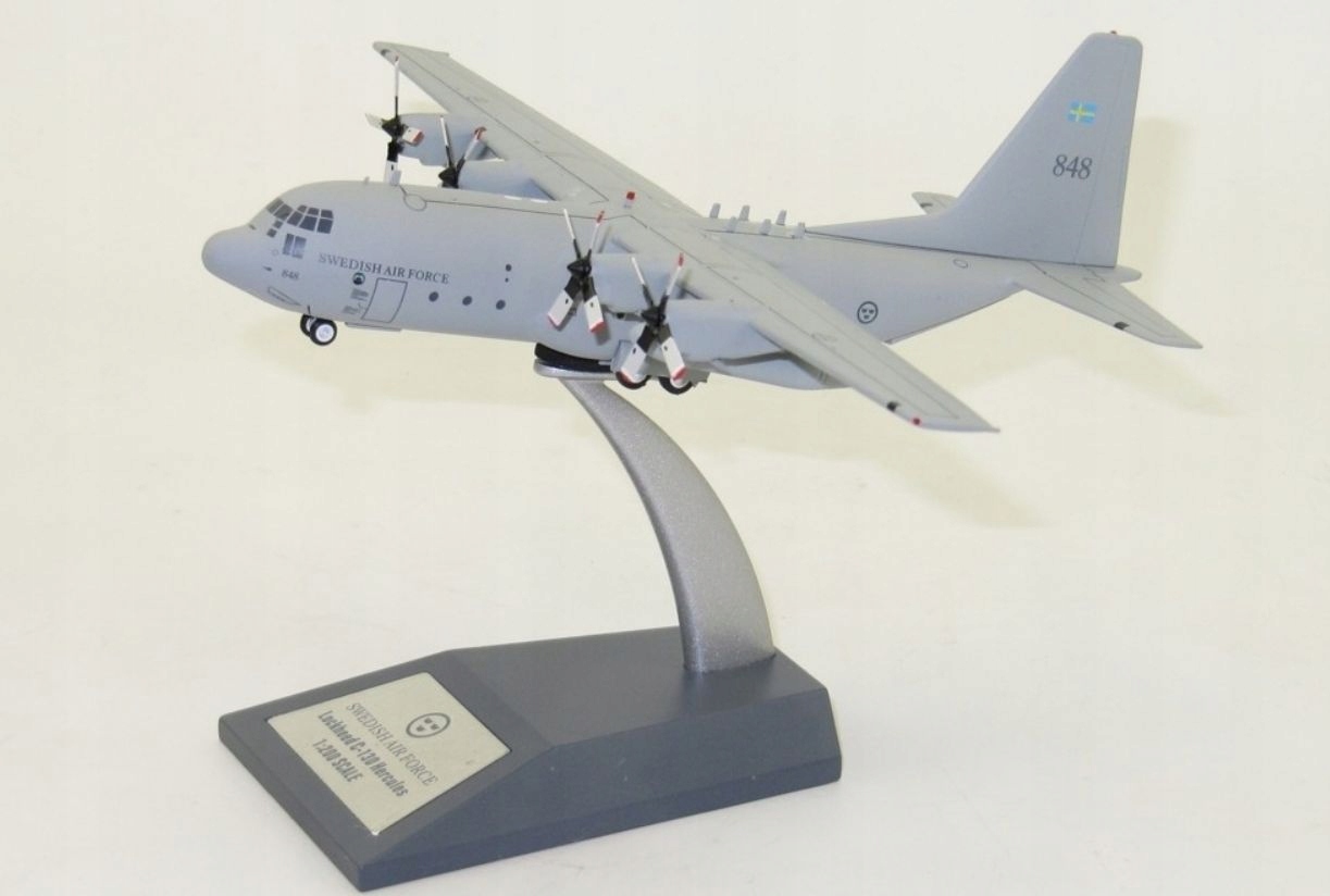 Model Lockheed Hercules C130 Sweden 1:200 J Fox Kvalita