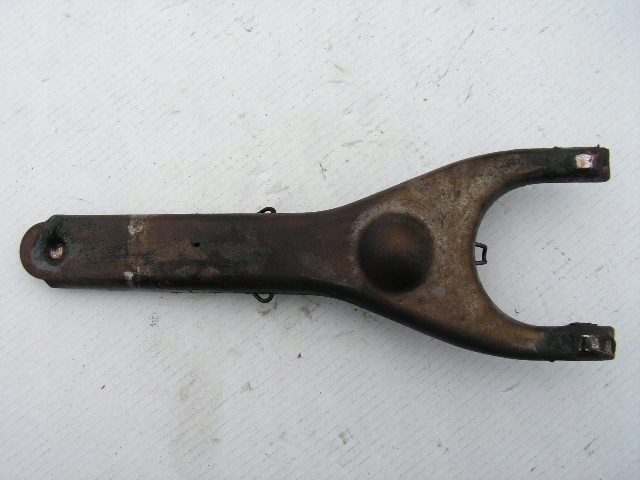 ,0978-444,9 - AVENSIS T25 1,8 VVT-и лапка сцепления