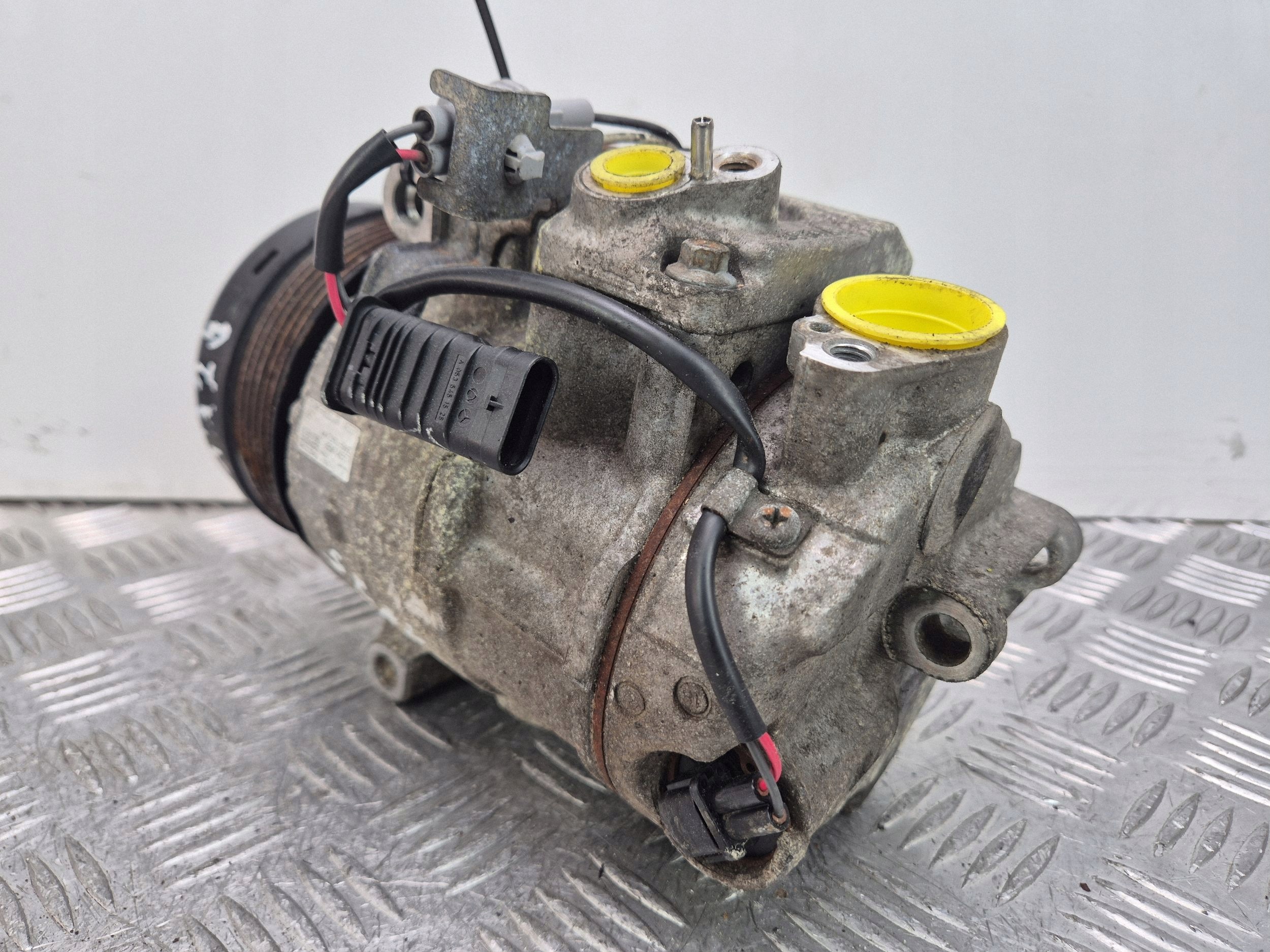 Mercedes C220 CDI W204 2.2 air conditioning compressor A0032308711