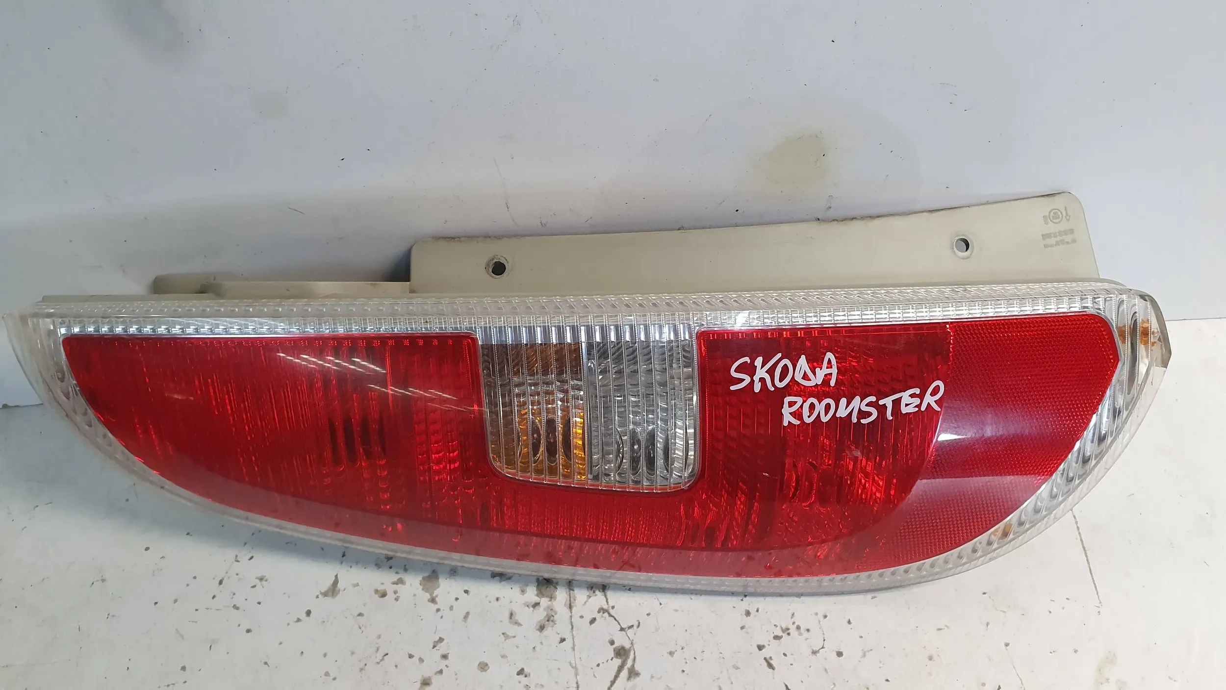light rear part left 5J7945111 SKODA ROOMSTER 06