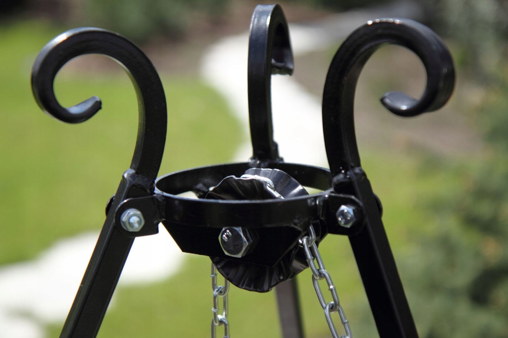 WOK OGRODOWY WISZĄCY TRÓJNÓG OGNISKO GRILL 60 CM Średnica/szerokość rusztu 1 cm