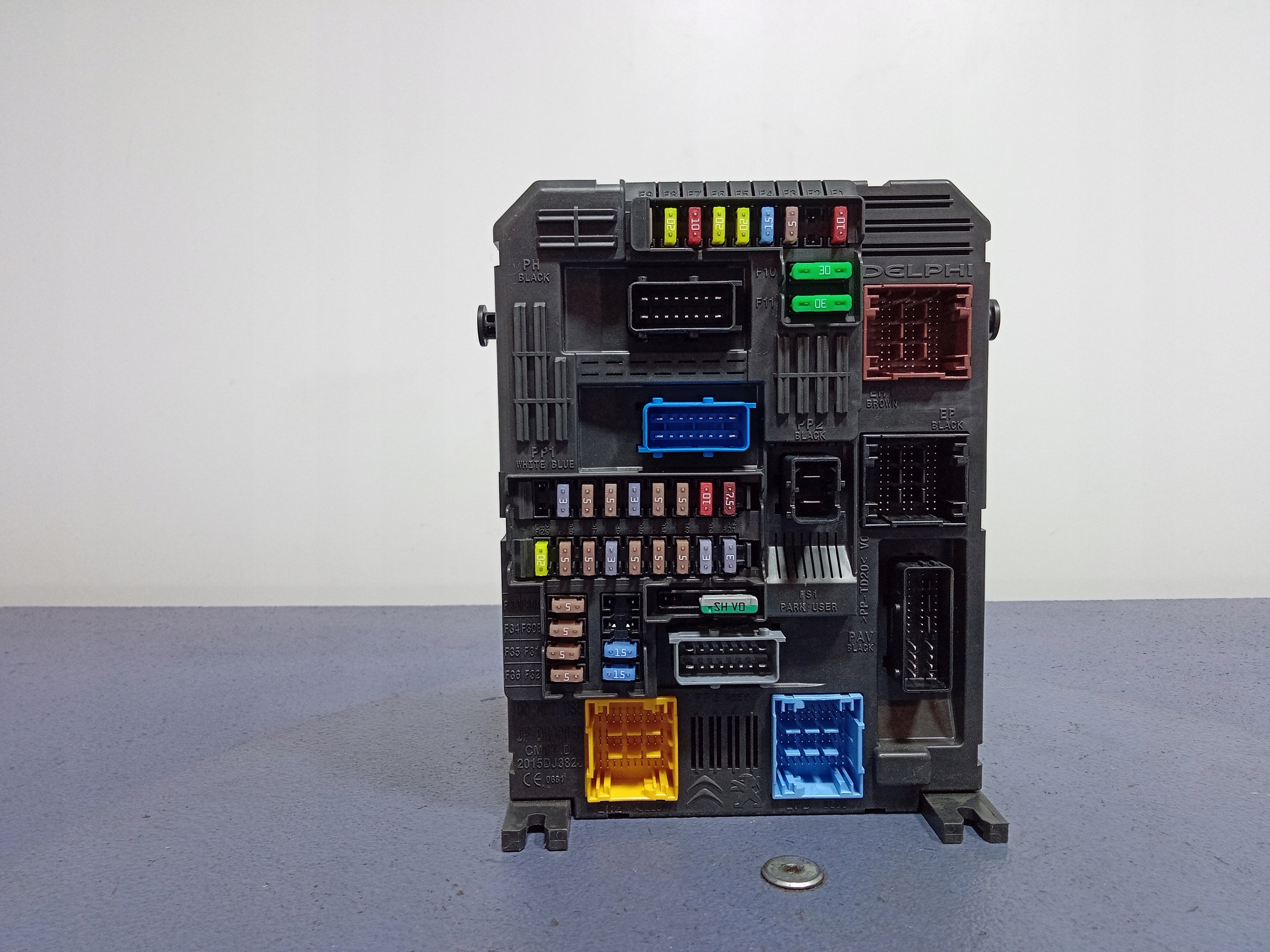 PEUGEOT 508 II 18- SKRZYNKA BSI 9832881380