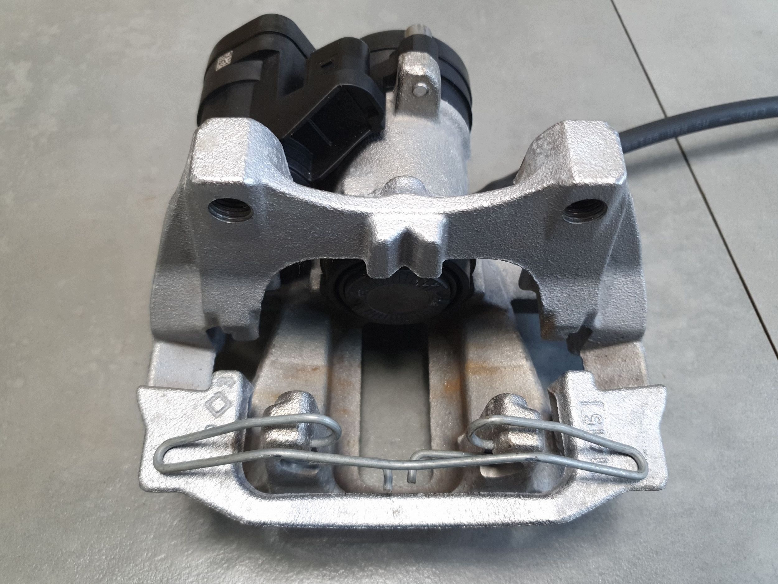 Audi A3 8Y caliper brake left rear part rear 5R3615405A