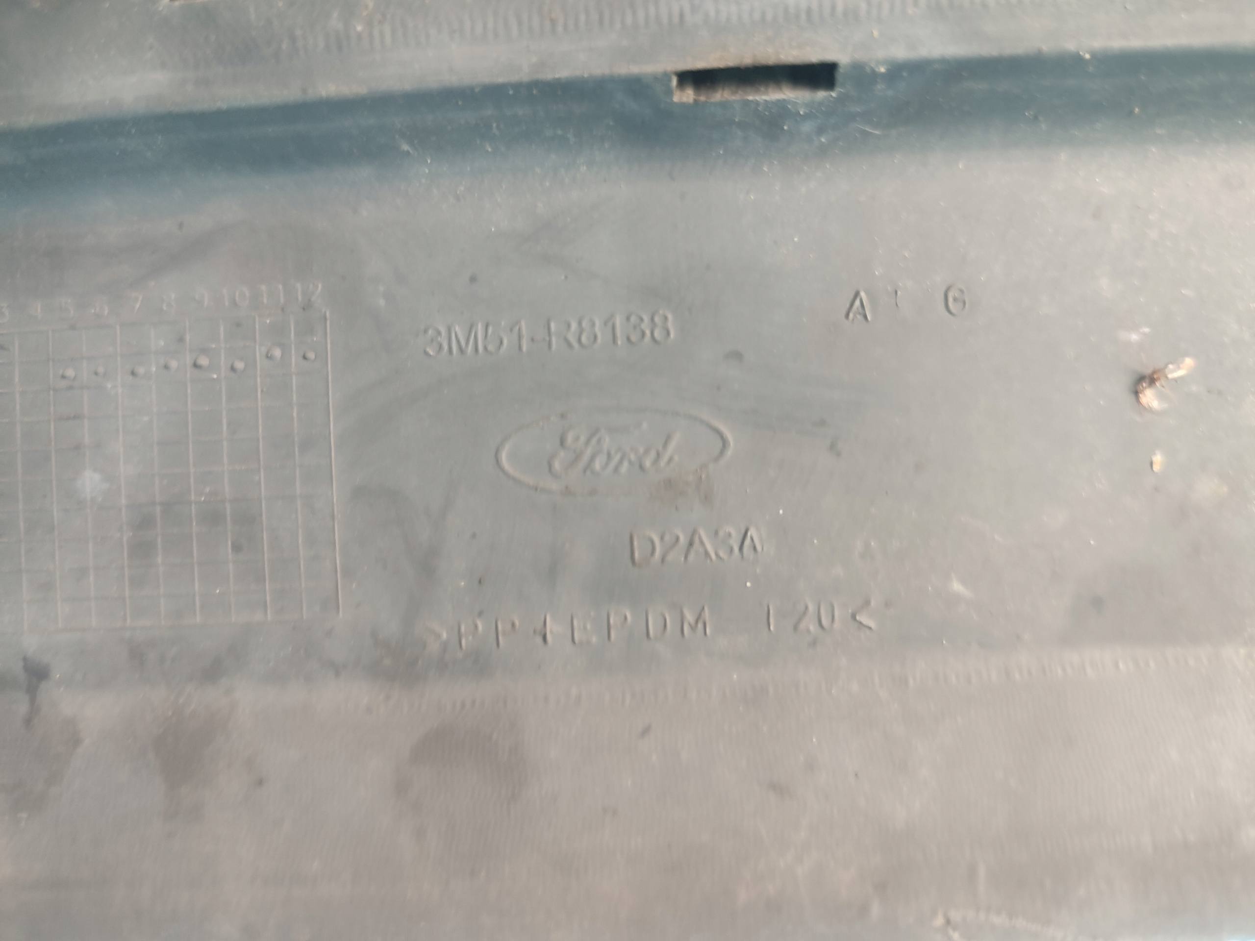 FORD C-MAX grill grille radiator 3M51-R8138-AG