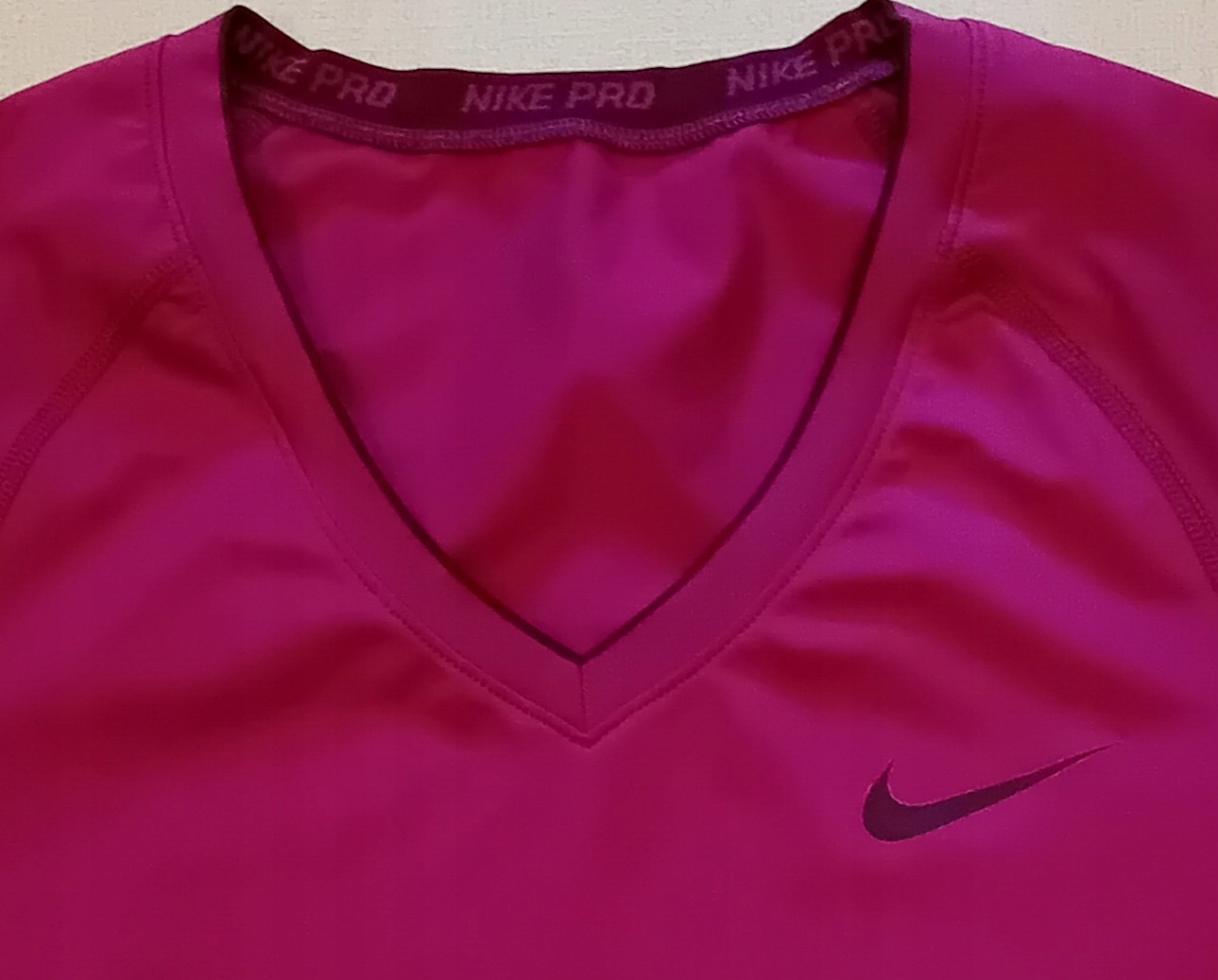 NIKE PRO KOSZULKA SPORTOWA DAMSKA ROZMIAR S Kod producenta 363925-100