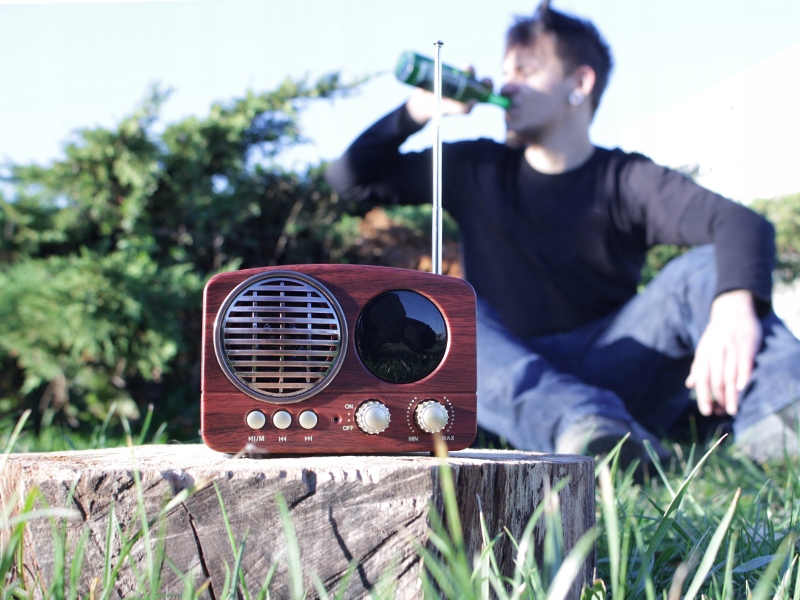 GŁOŚNIK BEZPRZEWODOWY BT NA PENDRIVE KARTĘ microSD Model VINTAGE