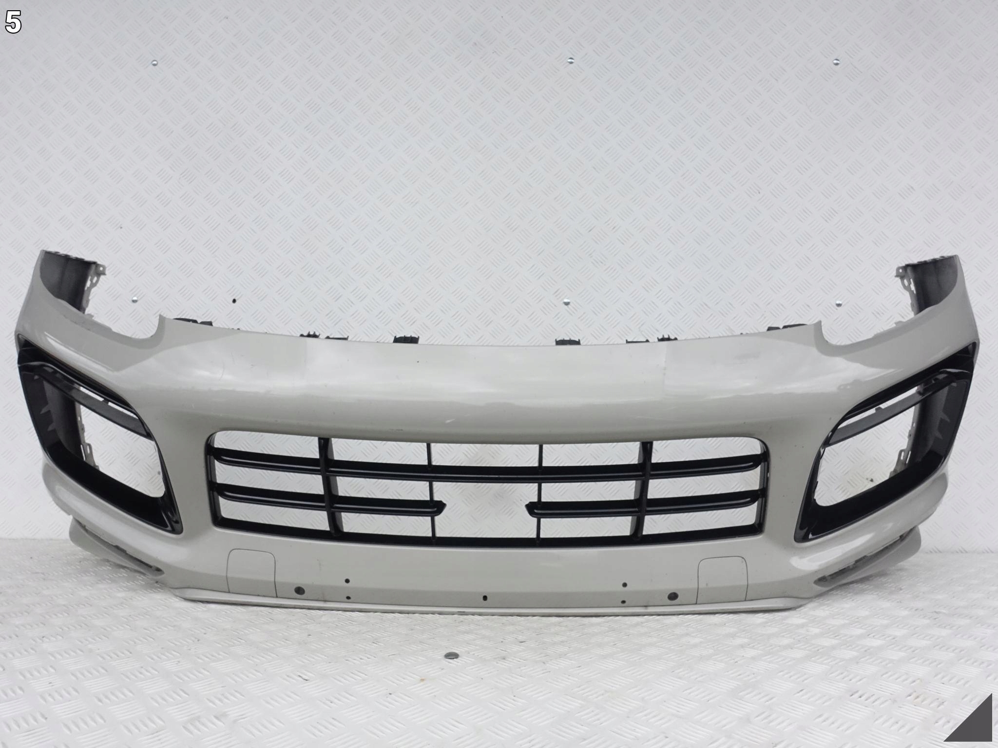 PORSCHE CAYENNE 9Y0 GTS SPORTDESIGN bumper+KRATKI