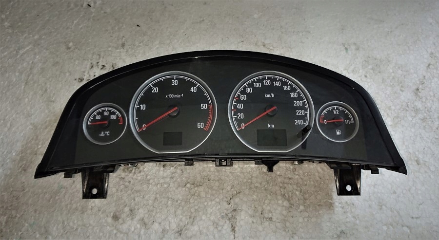 LICZNIK Opel 13278747YB