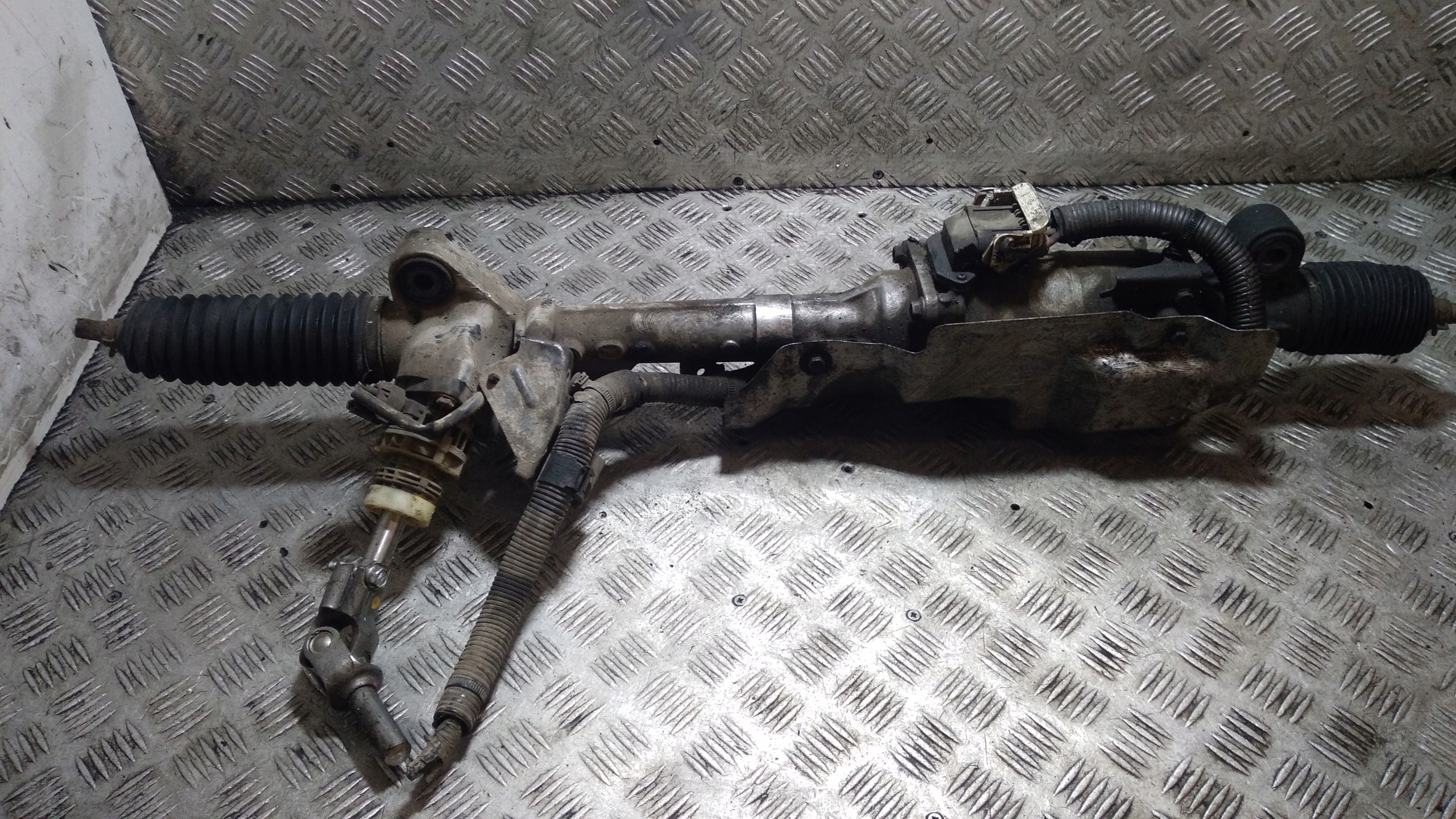 SCATOLA STERZO MAZDA 6 GS1D32960