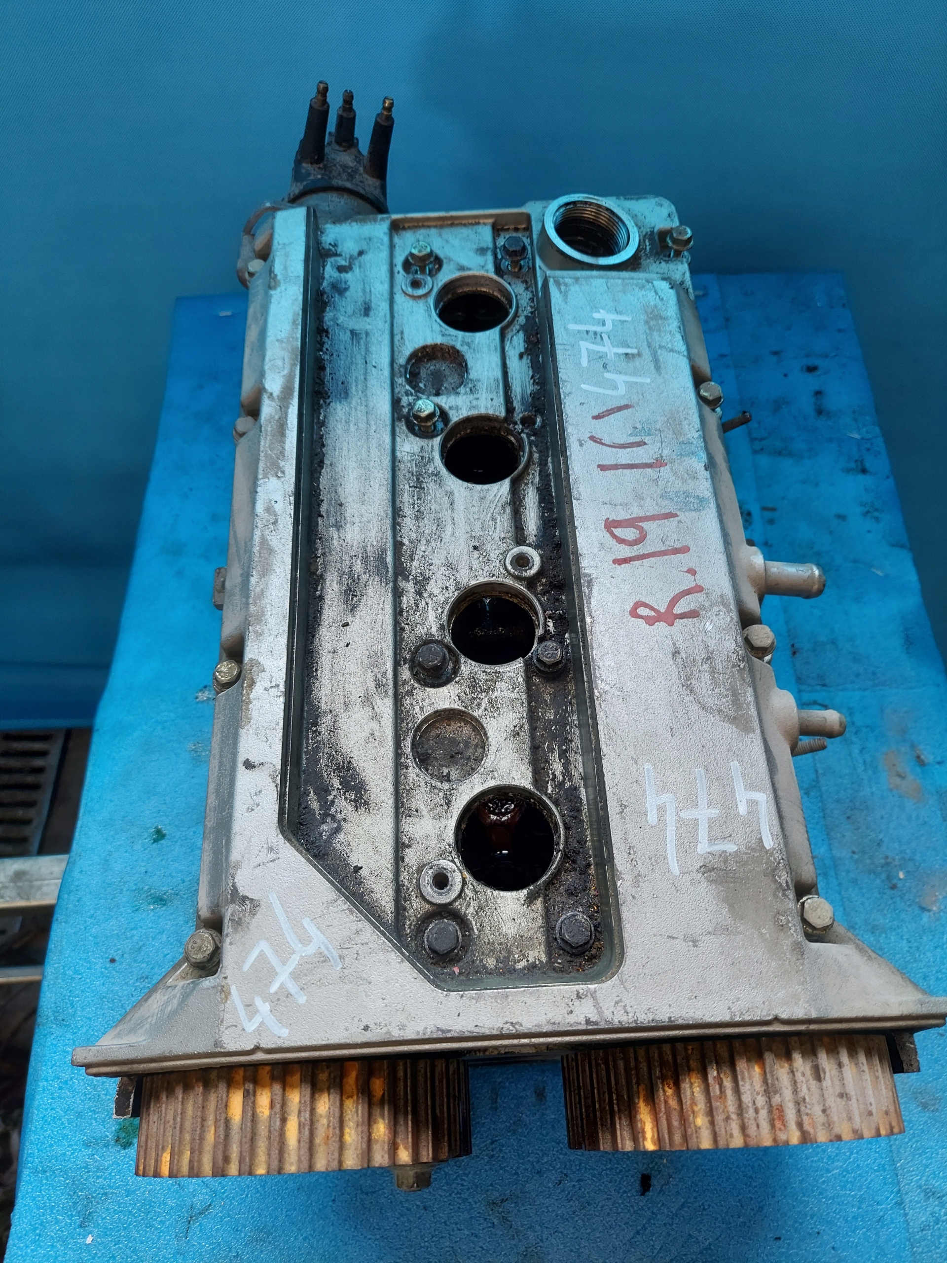 head. CLIO and BACCARA 1.8 16V 9464