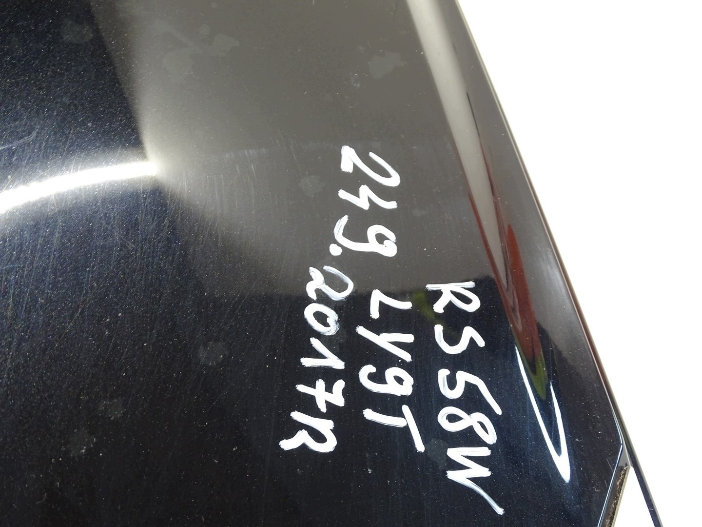 fender left front front AUDI RS5 8W LY9T