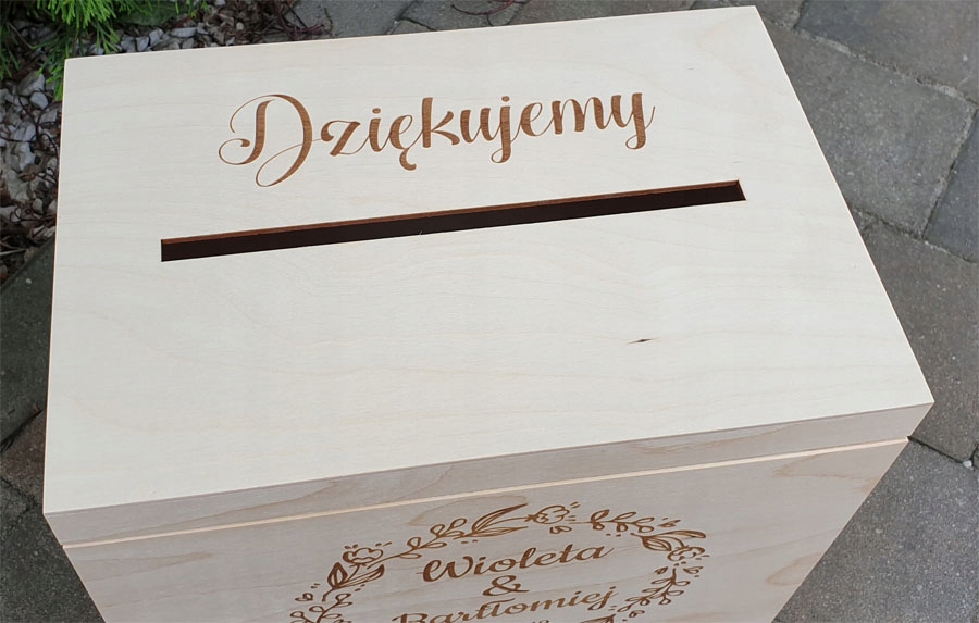 PUDEŁKO NA KOPERTY SKRZYNKA DREWNO ŚLUB WESELE RP747 Marka inny