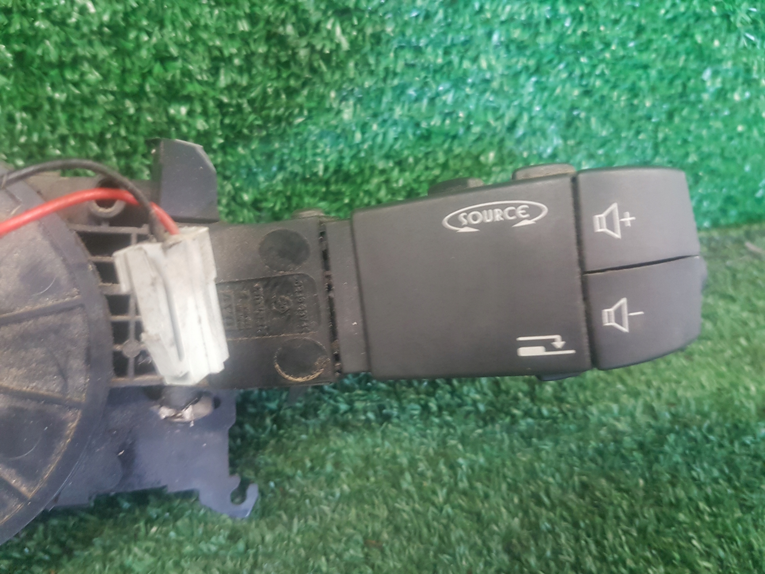 DEVIO LUCI TERGICRISTALLO TERGI RENAULT TRAFIC 2 8200070265