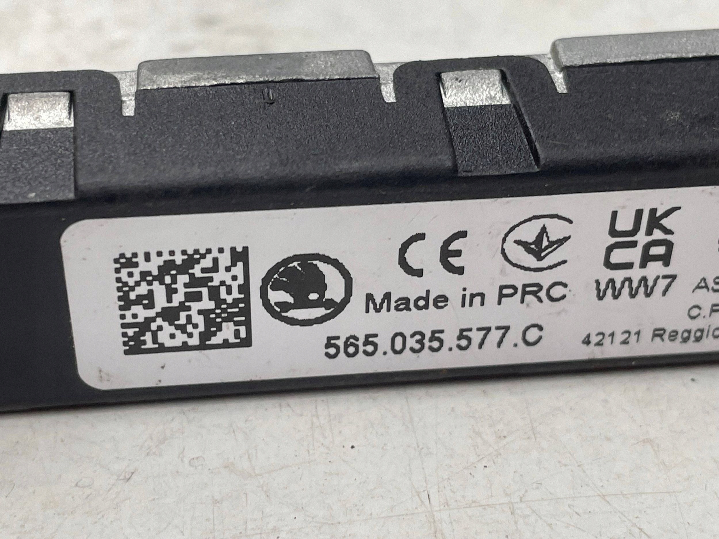 SKODA KODIAQ 2023 module amplifier ANTENY KEYLESS 565035577C !J