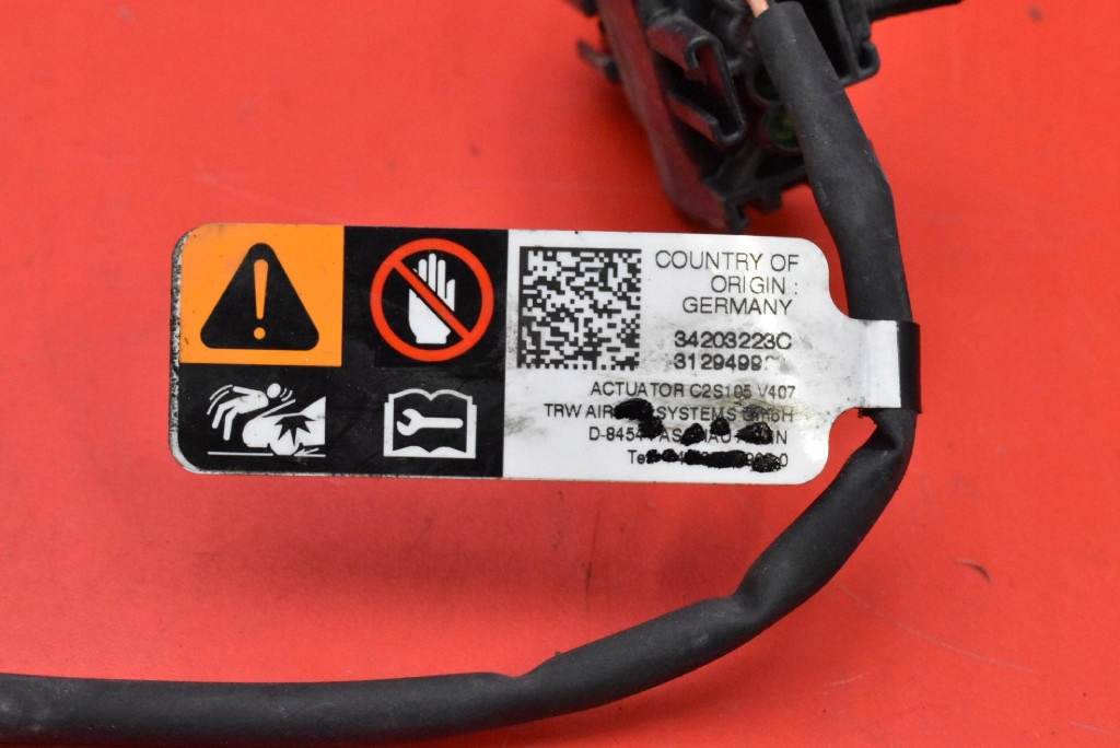 NABOJ PIROTECHNICZNY bonnets left 31688050 VOLVO S90 2 II 16-20
