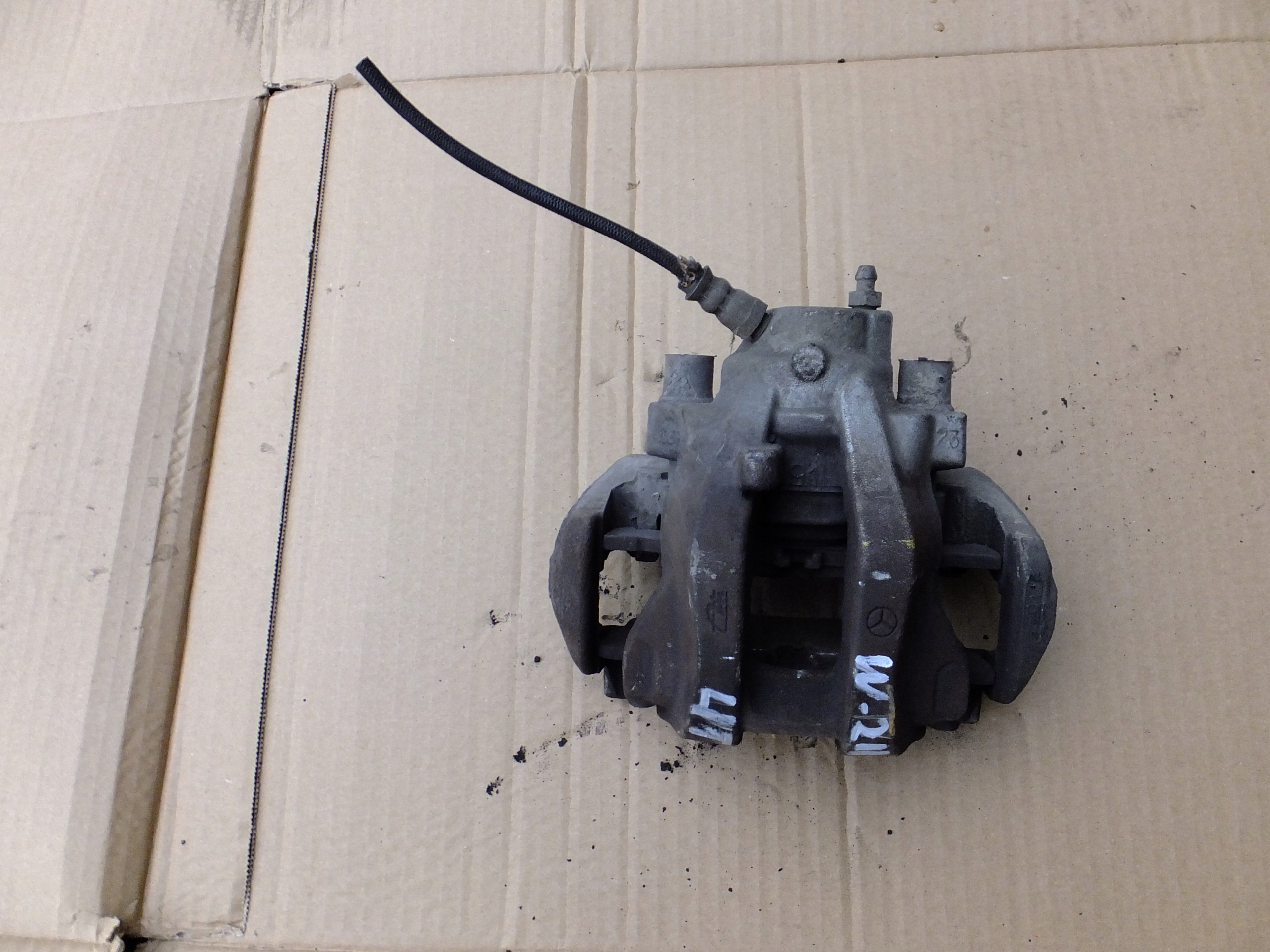 caliper brake left rear part mercedes w211 3,2 cdi 2004r