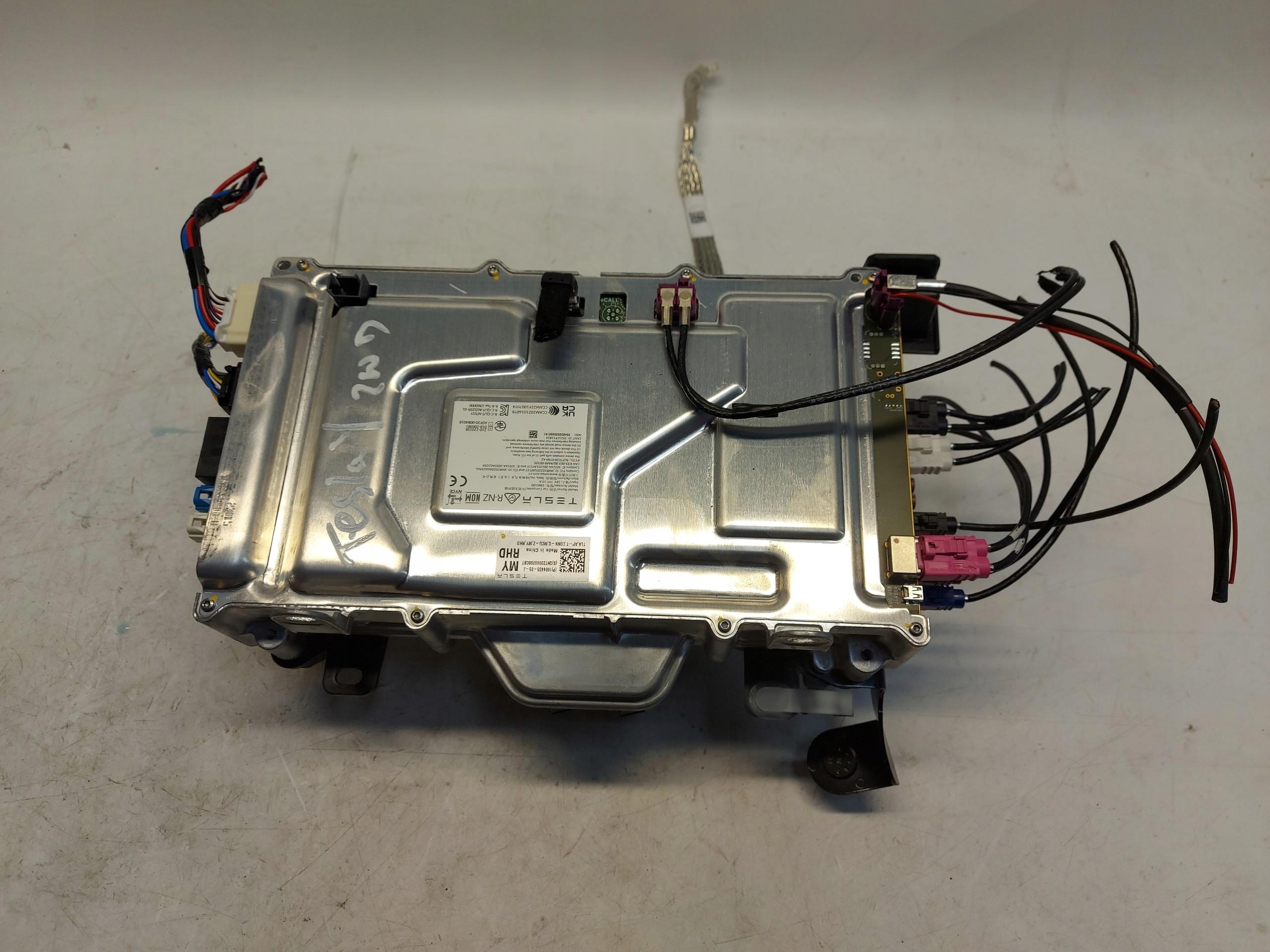 TESLA MODEL Y 2023r module control unit autopilot 1684435-05-J