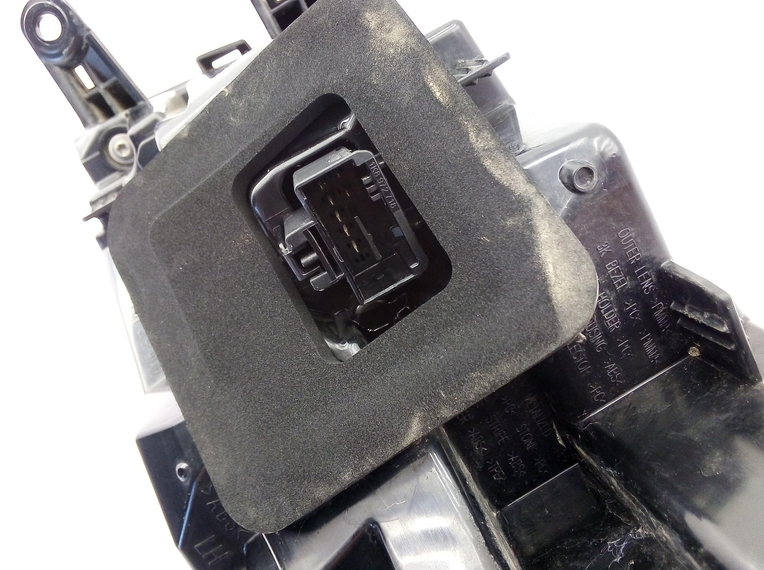 LAMPA LEWA TYLNA SKODA SUPERB III 3V9945207C Producent części Skoda OE