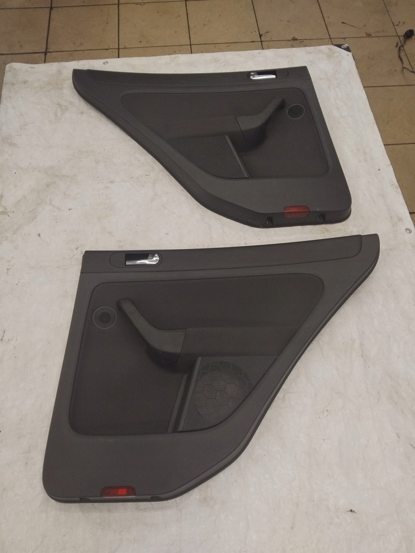 дверные карты обивка перед vw Golf 5 PLUS 2003-2009