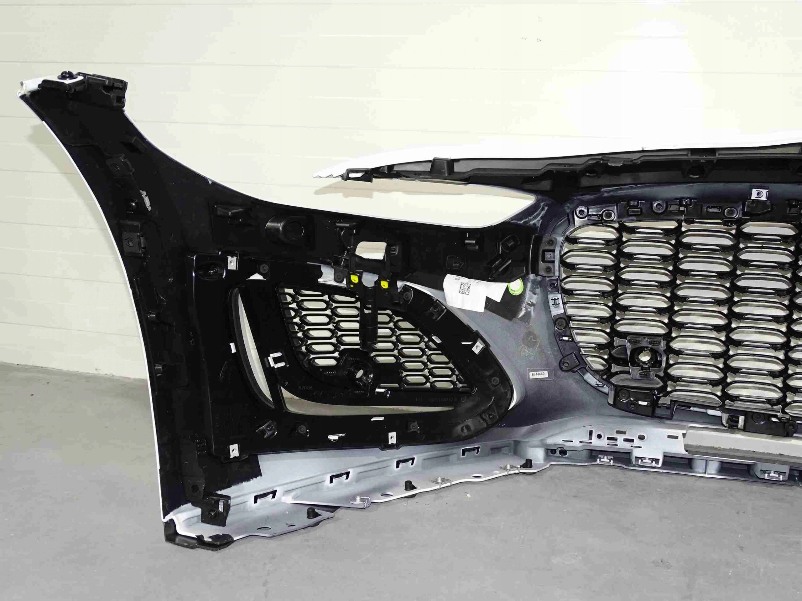 Zderzak przedni bumper JAGUAR F-TYPE 2020 2021 22 Kolor inny