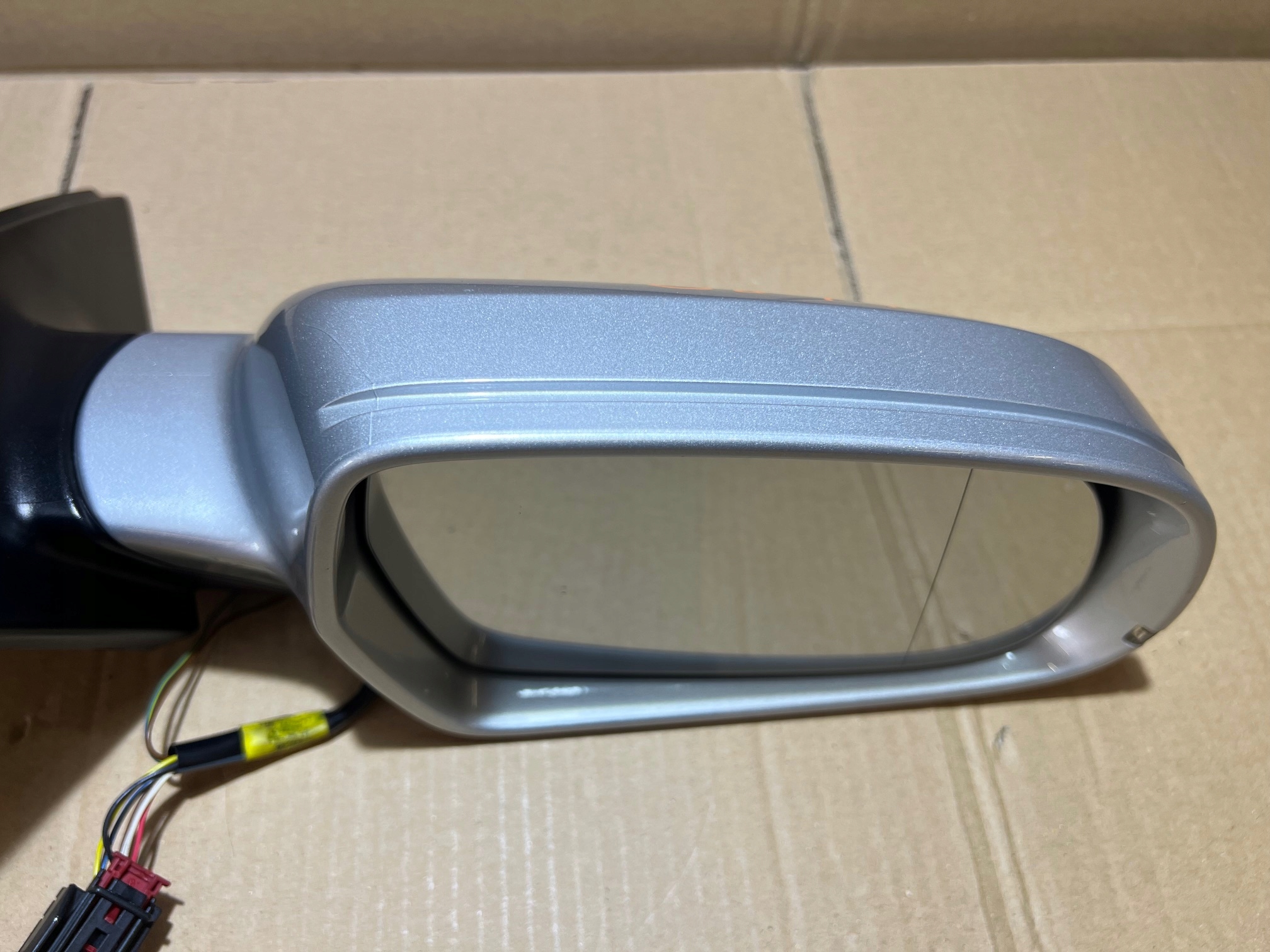 AUDI A4 B8 LIFT mirror exterior right 6 + 2 PIN LX7W