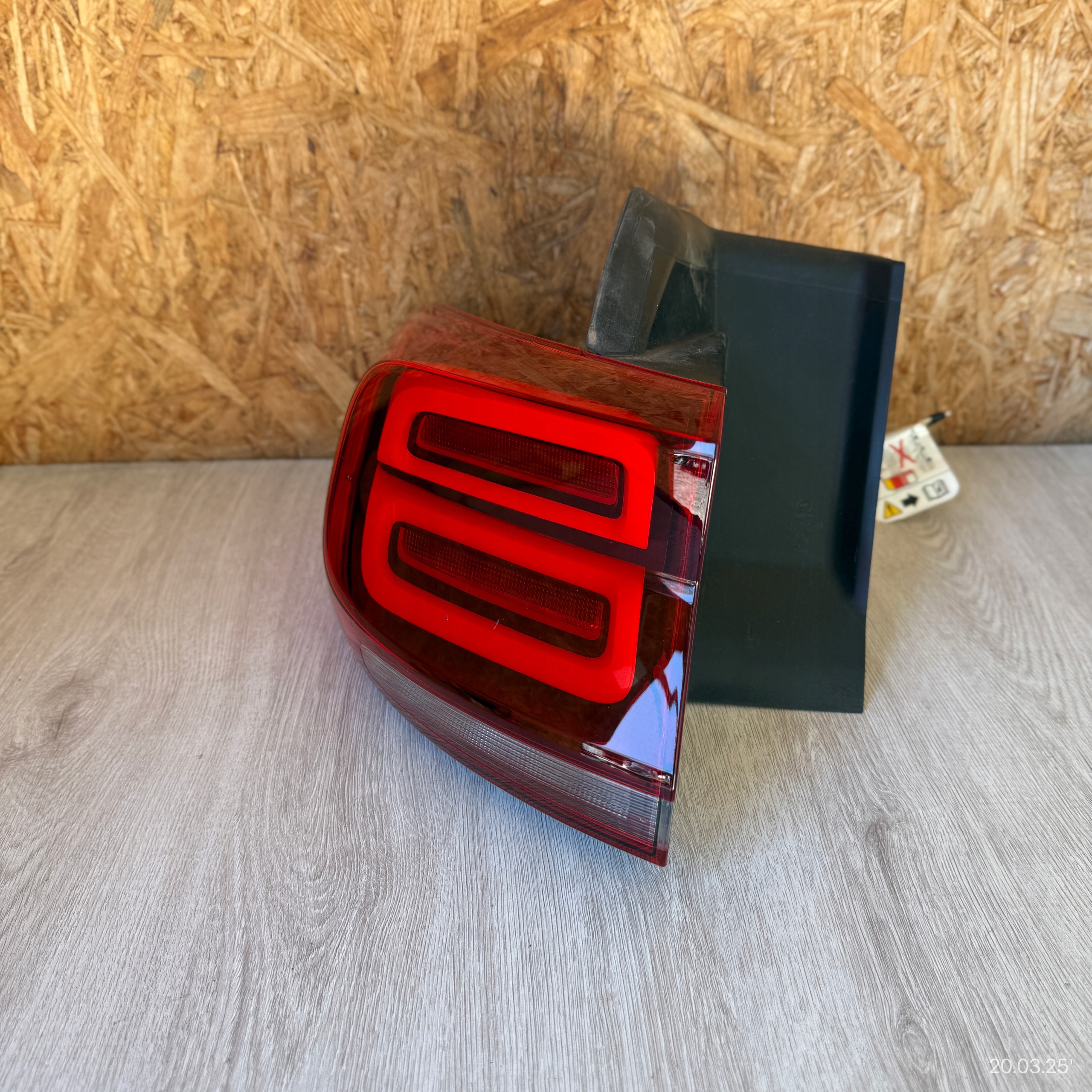 LAMPA TYLNA LEWA CITROEN C5 AIRCROSS 9817269280 Producent części Citroen OE