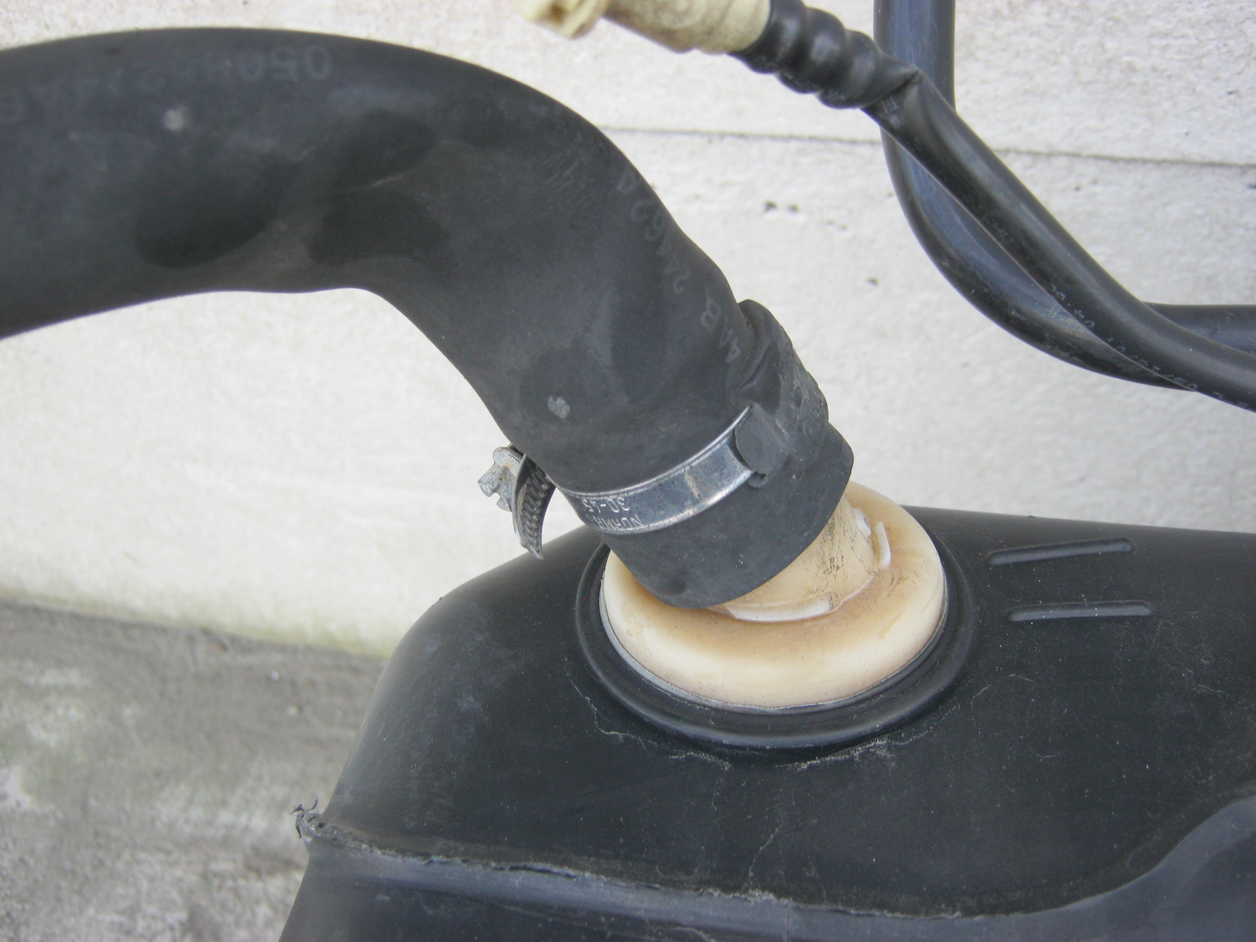 tank kraftstofftank CHRYSLER SEBRING III 2.0