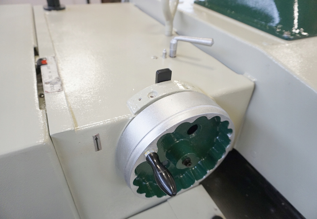 PILARKA WIELO-PIŁA WIELOTARCZOWA GĄSIENICOWA SCM M3 300/120 22kW Rodzaj piły stołowa