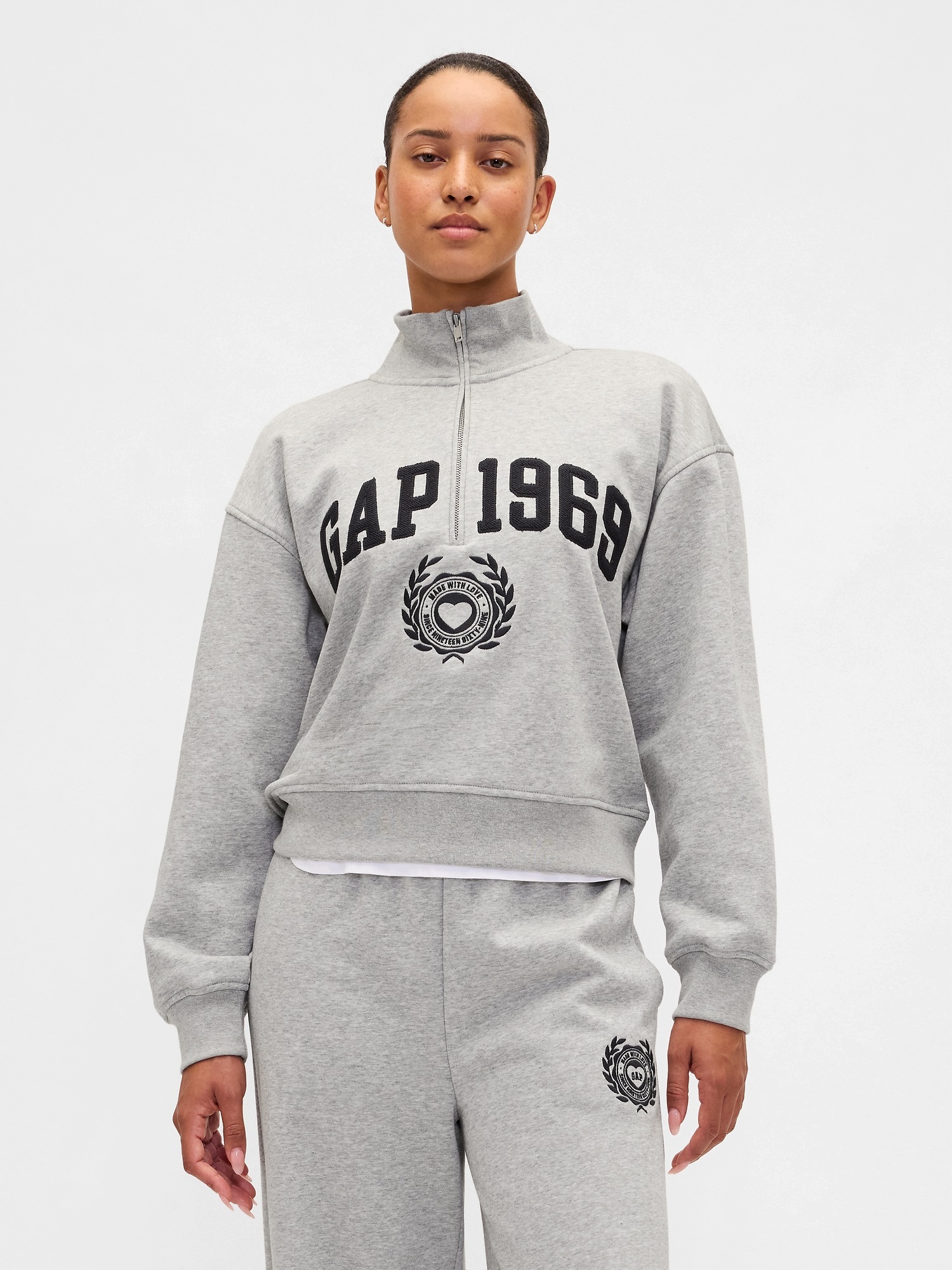 Gap Oversize mikina s logem 1969 VintageSoft