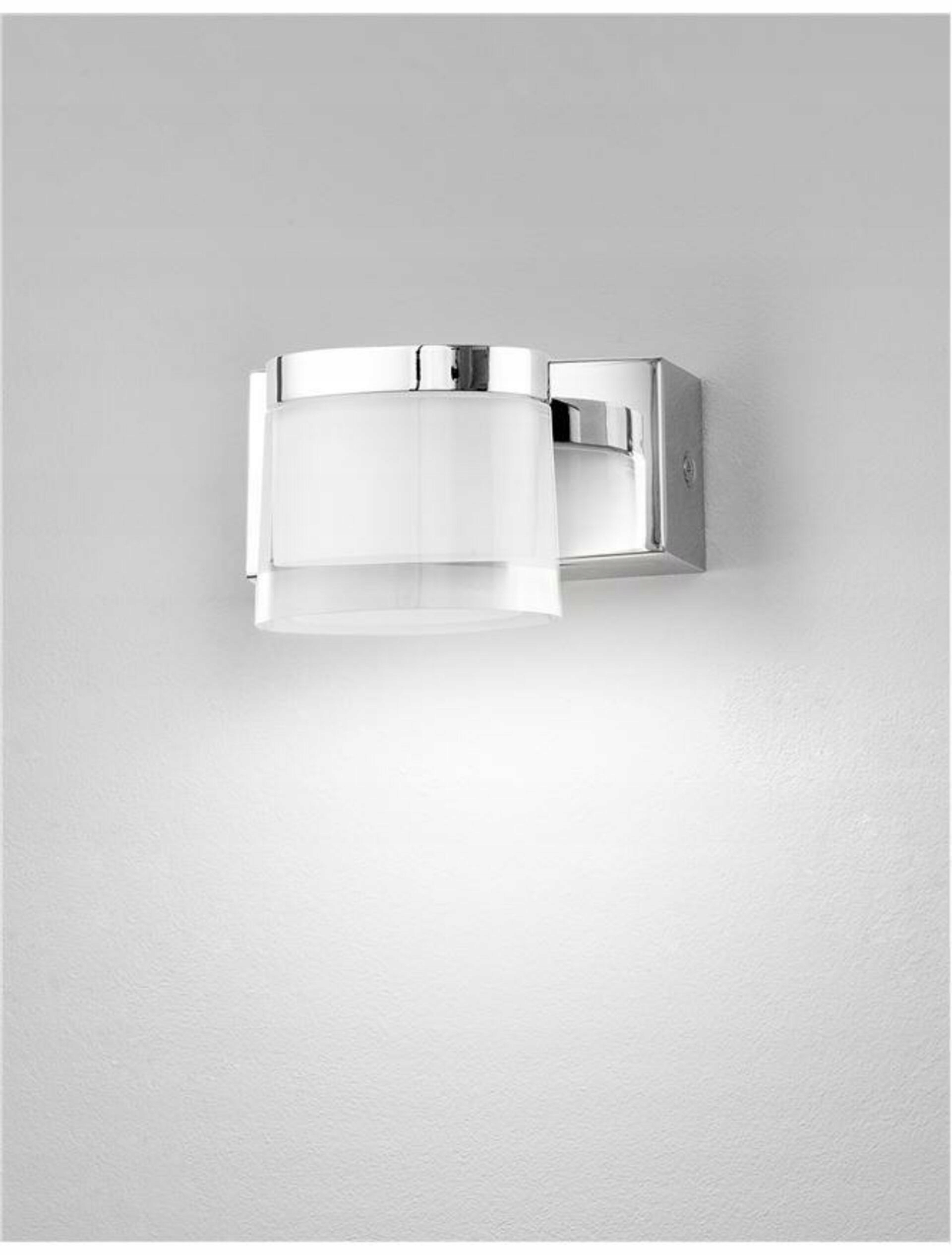 Nova Luce nástenné svietidlo Sabia chróm hliník a akryl Led 5W 220-240V 3000