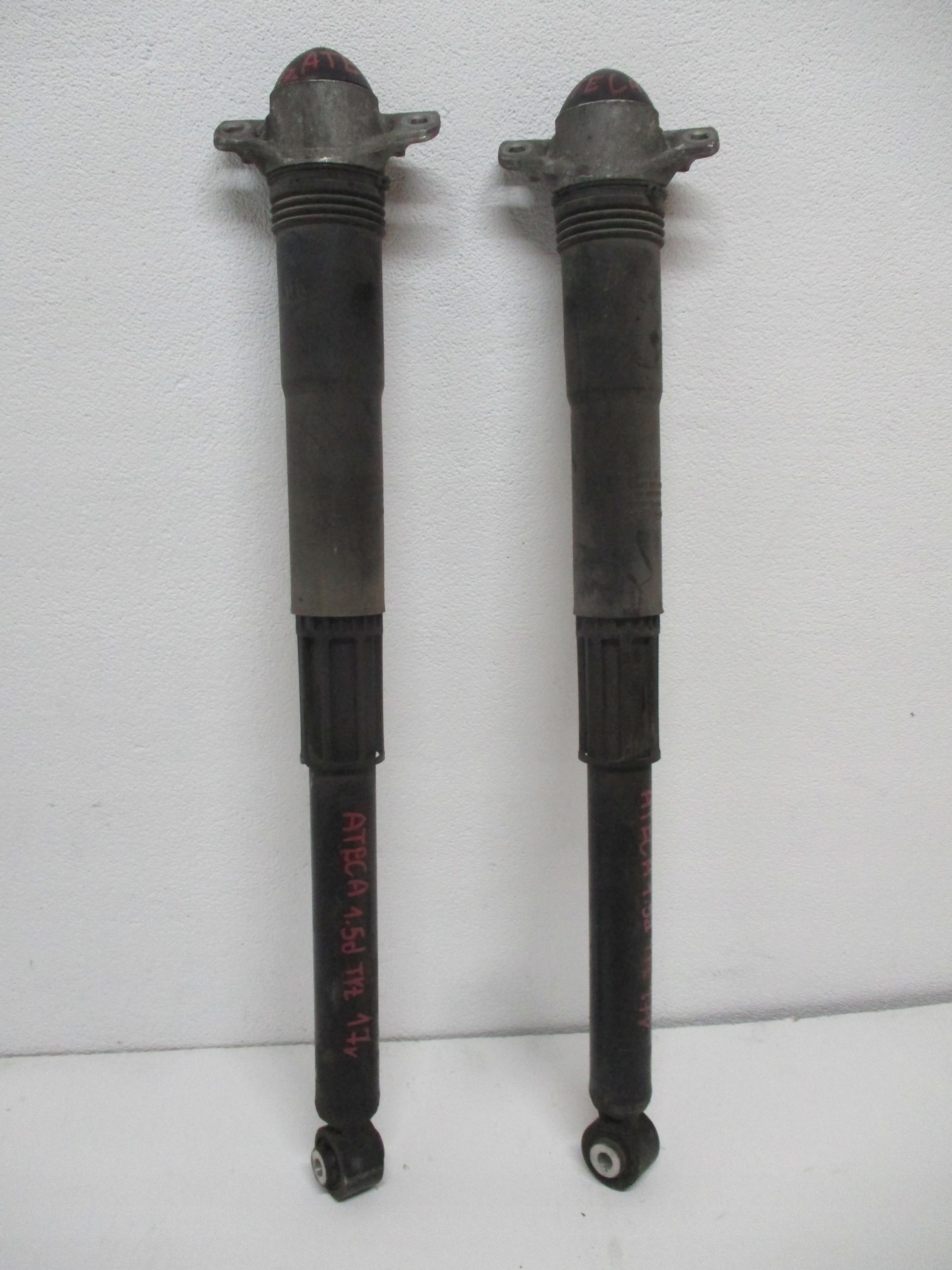 shock absorber shock absorbers SEAT ATECA right left rear