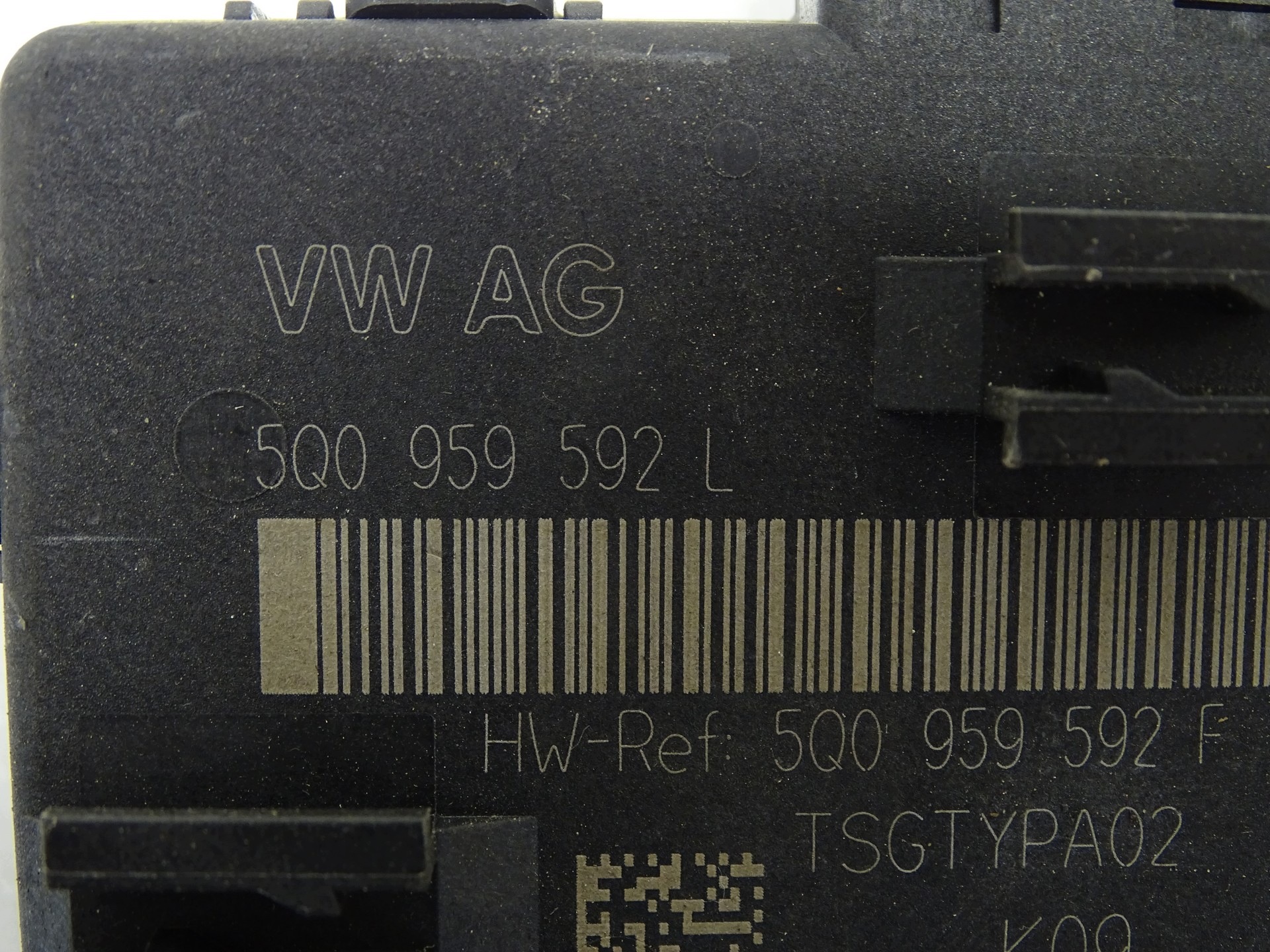 module door front right VW AUDI 5Q0959592L