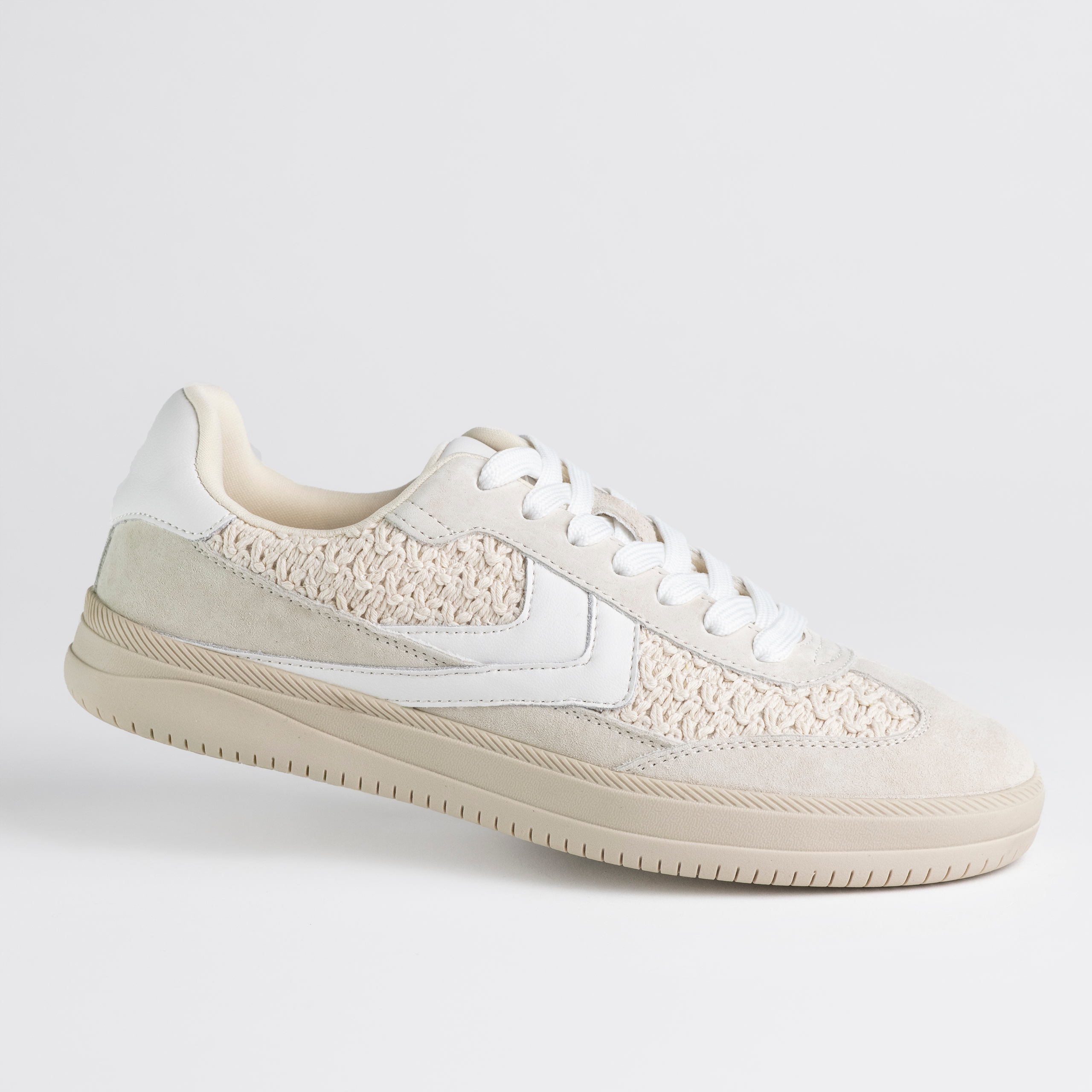 Sportovní dámské boty Goodin GD-HY03 kůže pohodlné krémové bílé zdobení 38