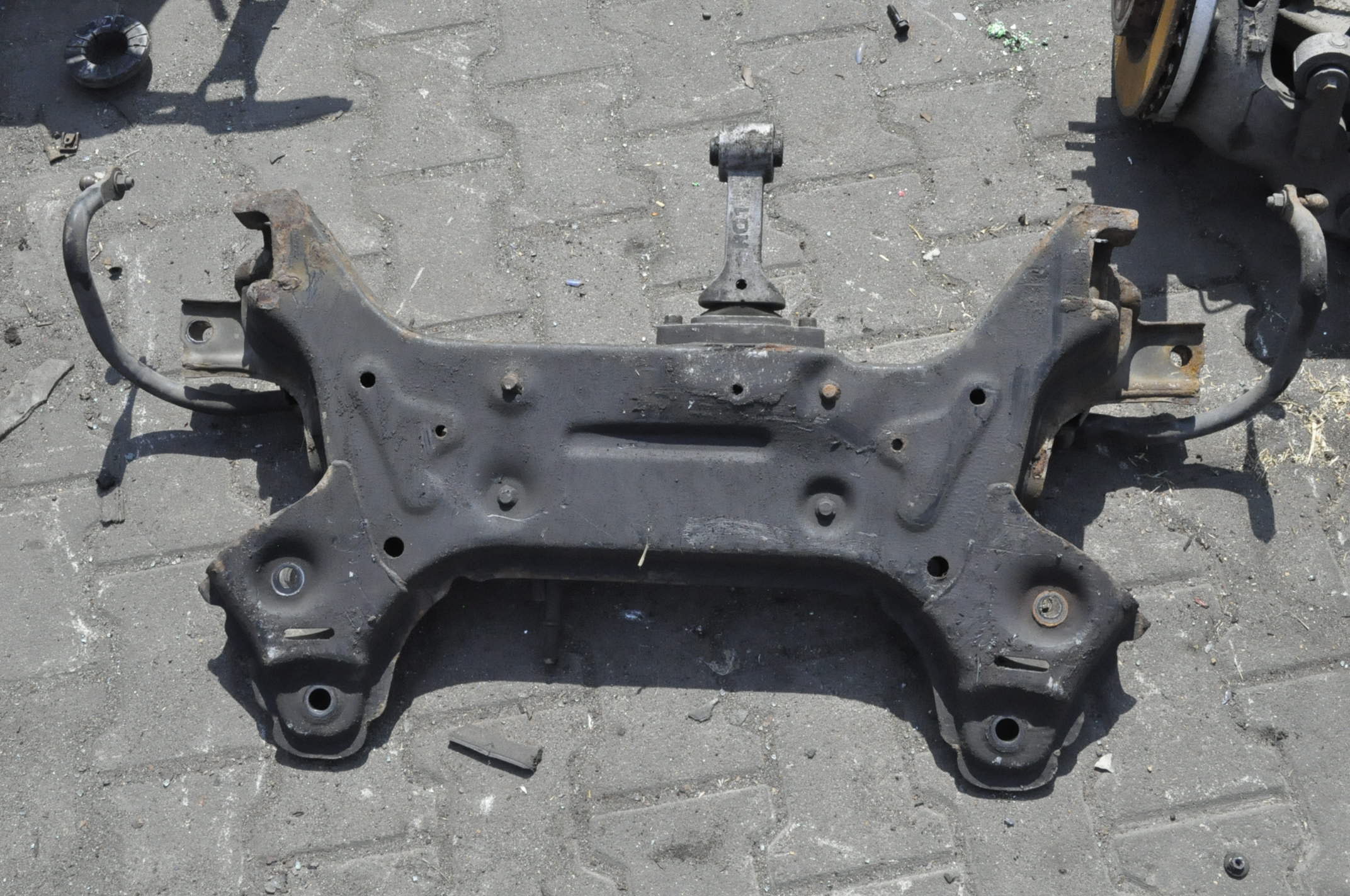 Hyundai I20 1.2 b рама подрамник подвески