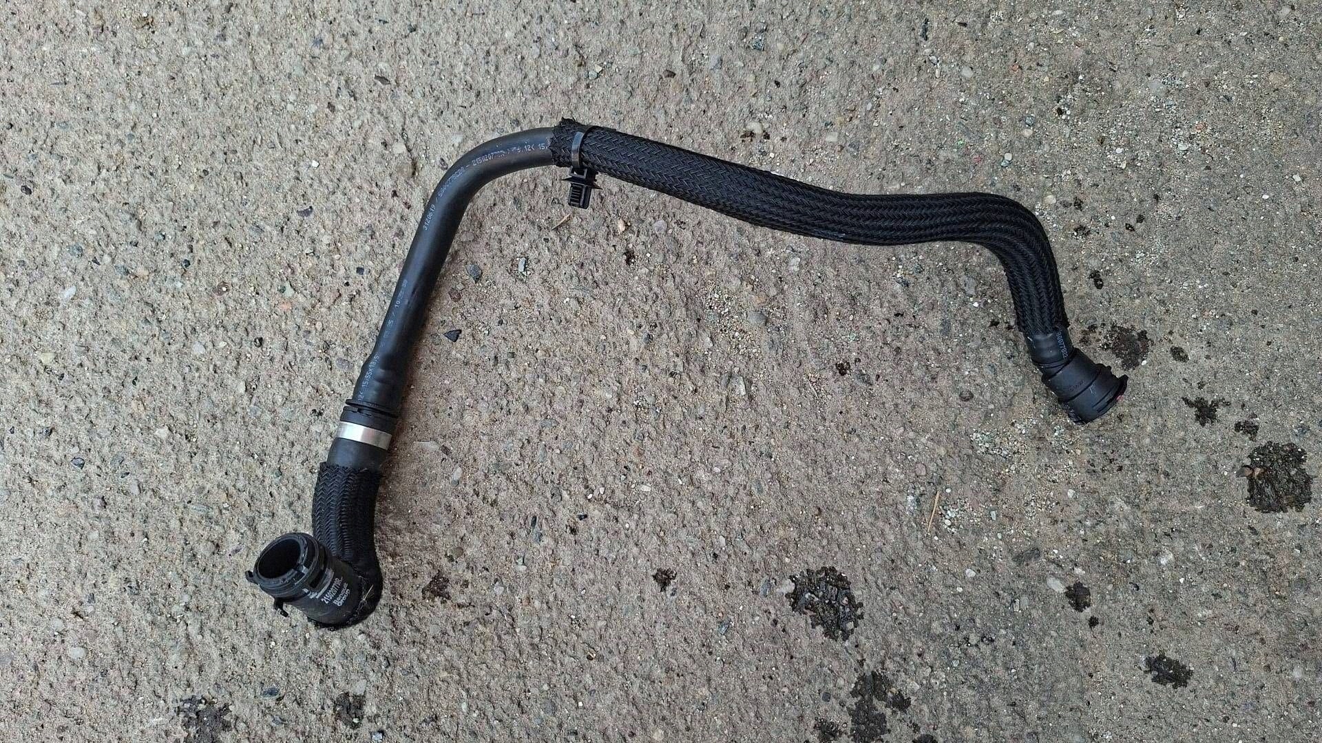 prijenos crijevo vode Renault Clio VI 215020779R