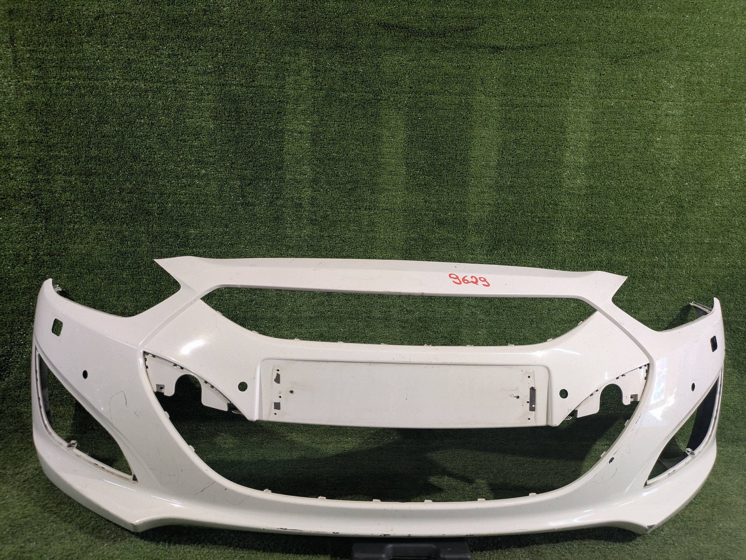 front bumper front HYUNDAI I40 11-14 NR.Z9629