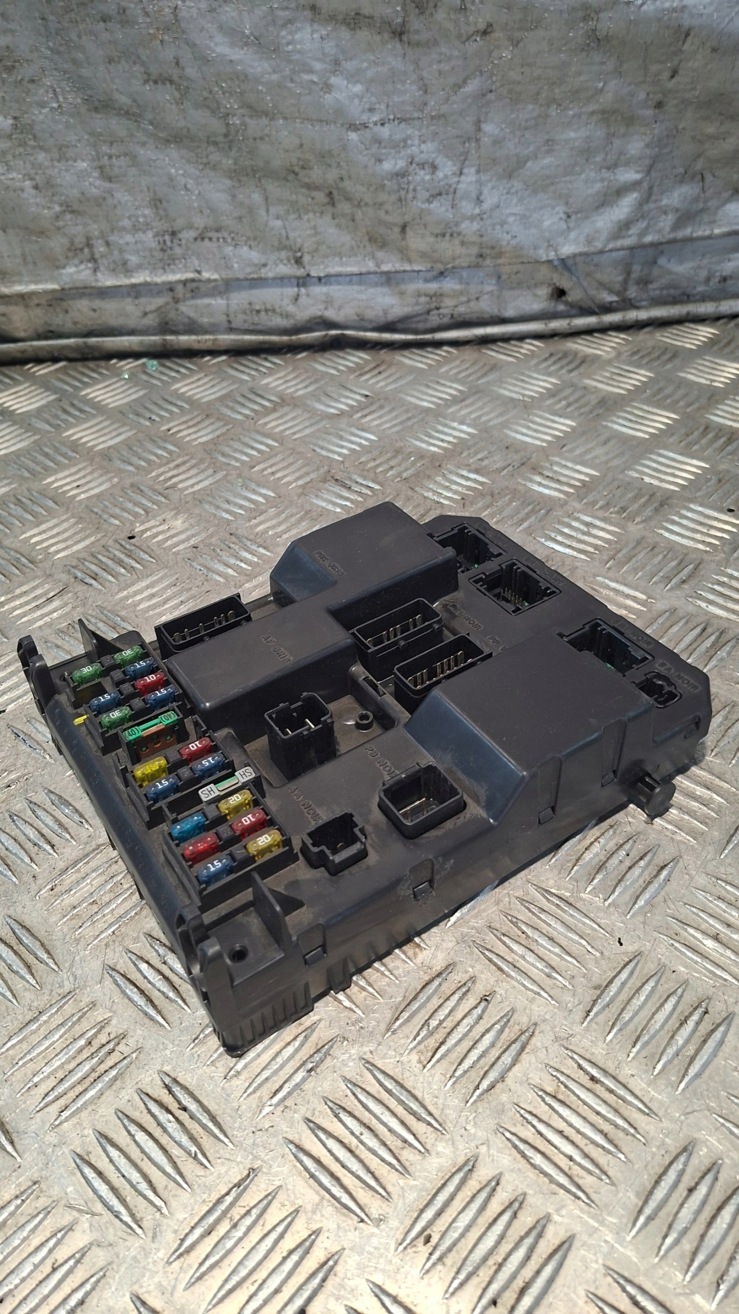 Module fusibles PEUGEOT 307 2.0